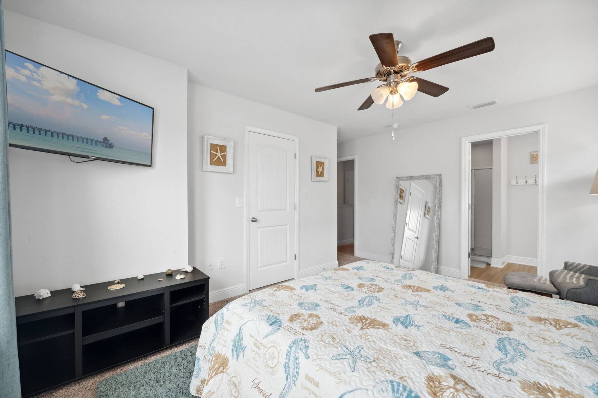 Pogos Paradise Townhome