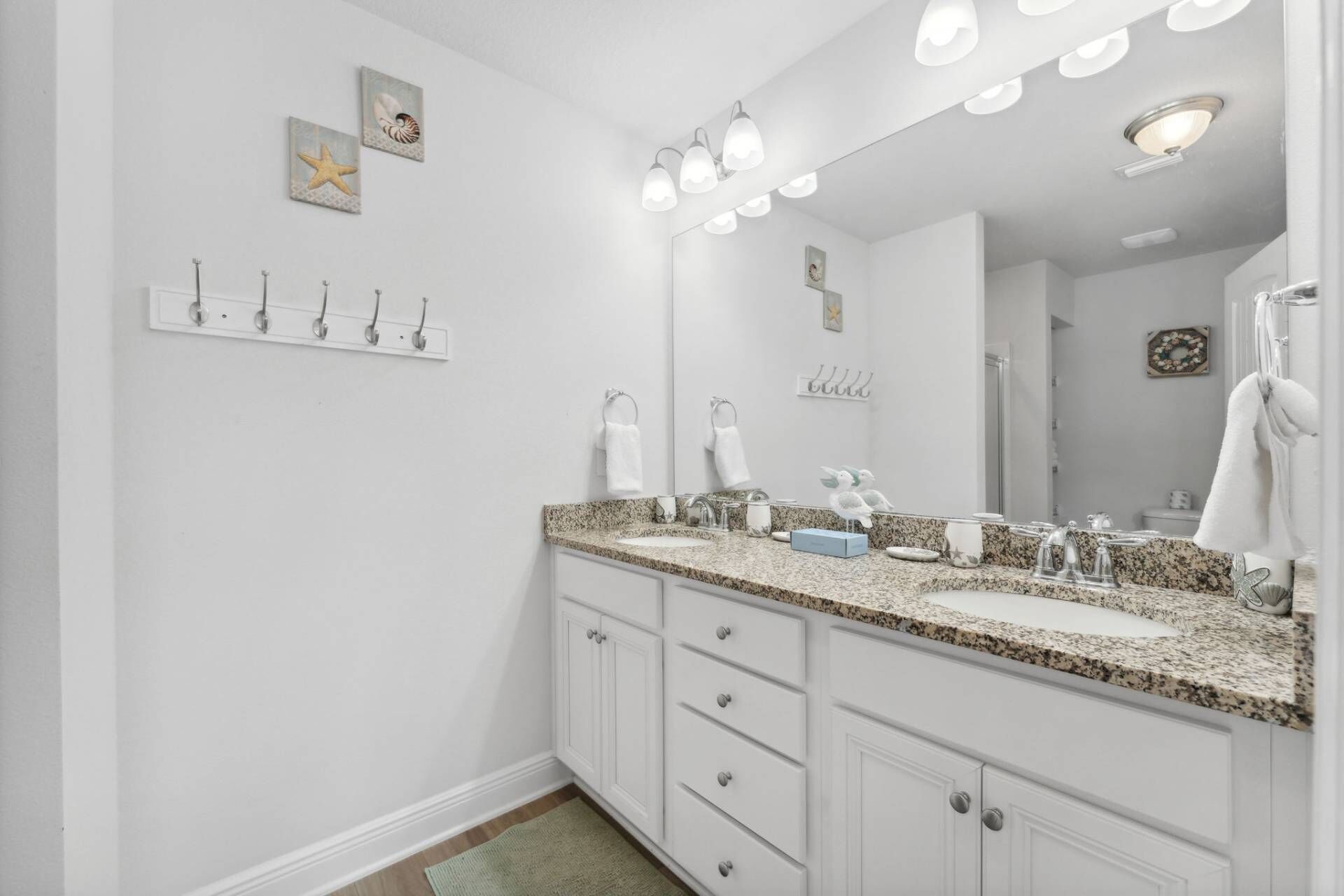 Pogos Paradise Townhome