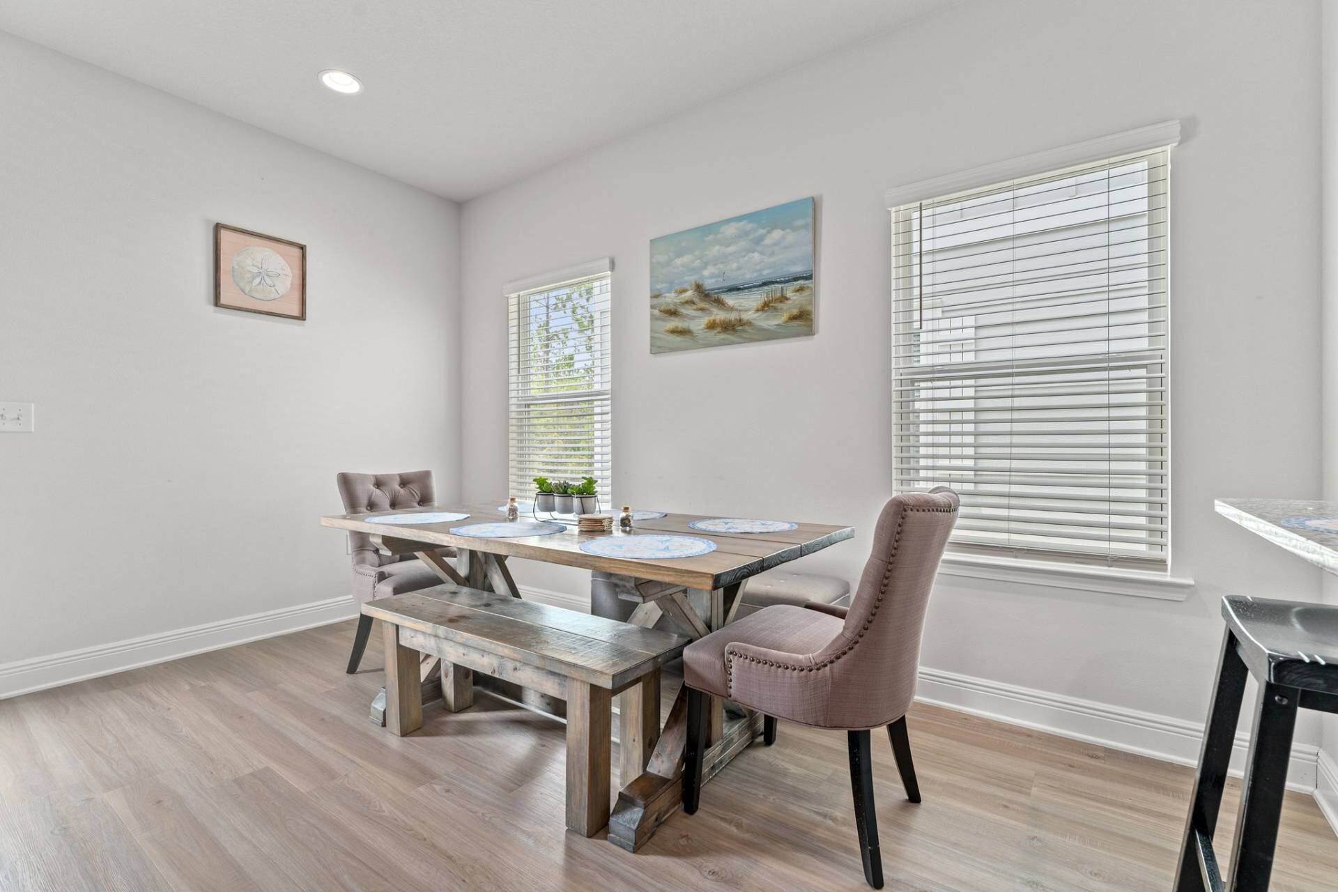 Pogos Paradise Townhome