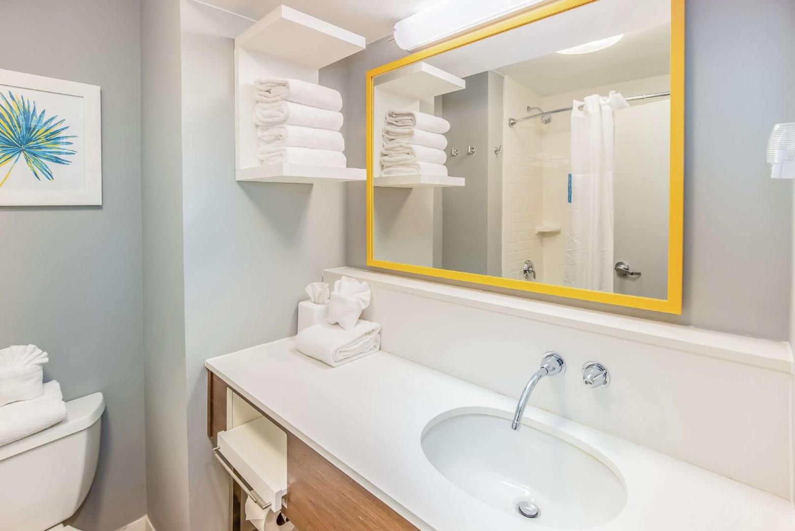 Hampton Inn Pensacola Beach