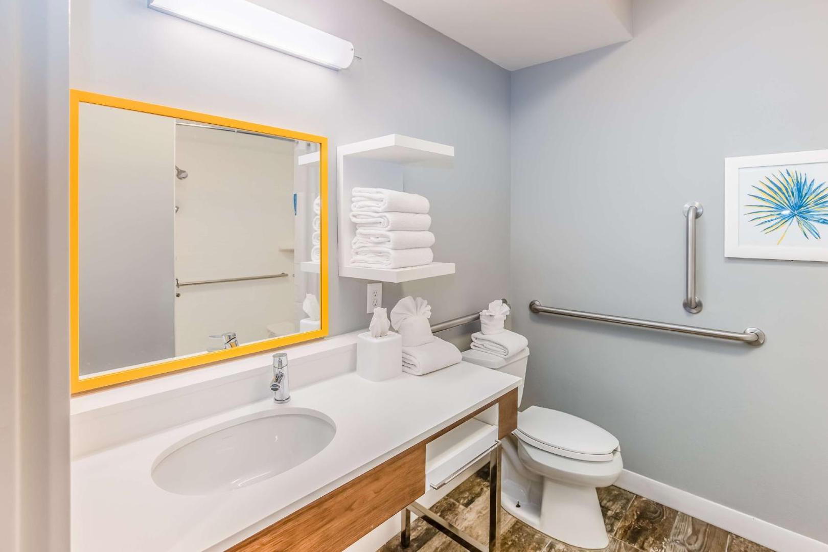 Hampton Inn Pensacola Beach