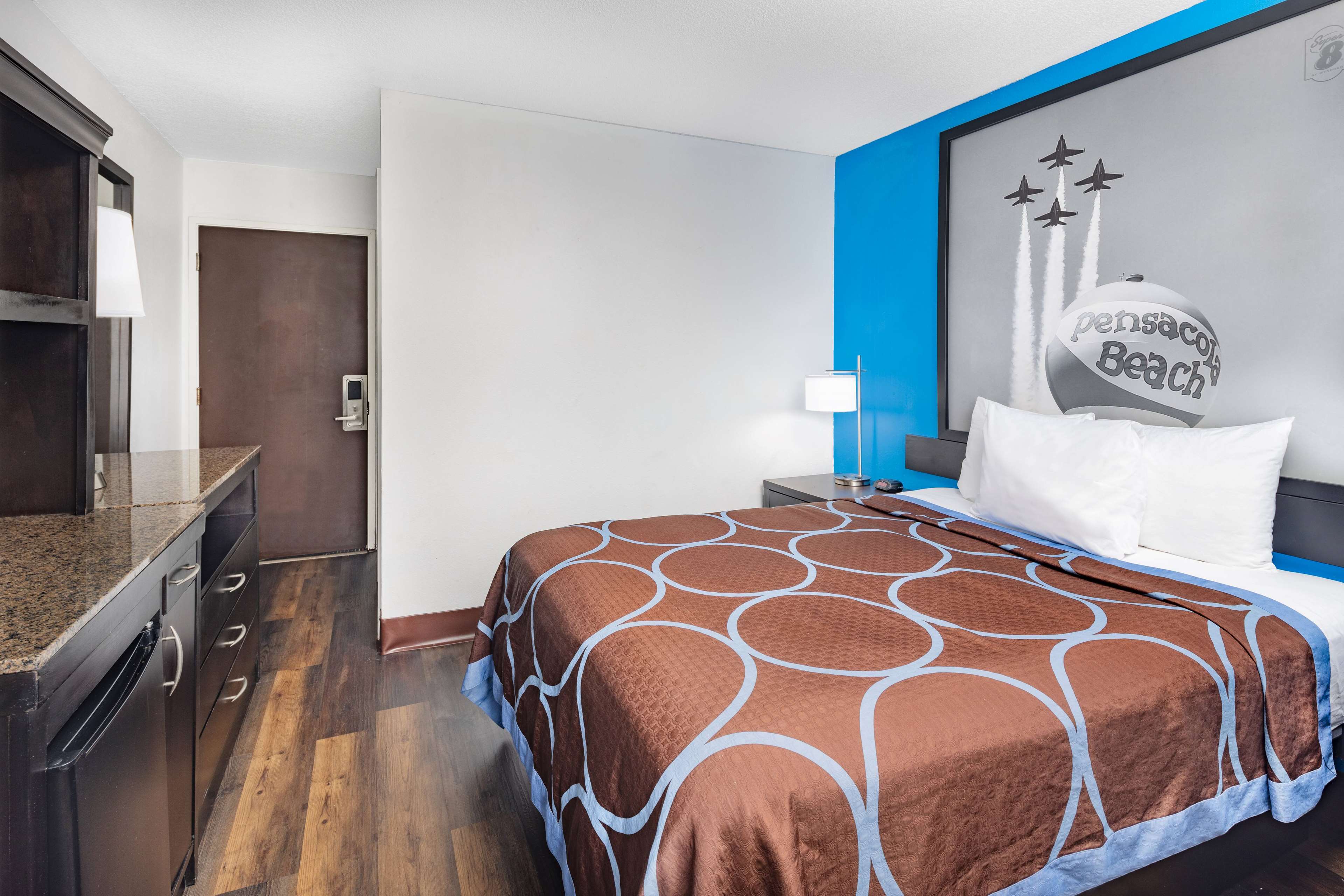 Super 8 by Wyndham Pensacola