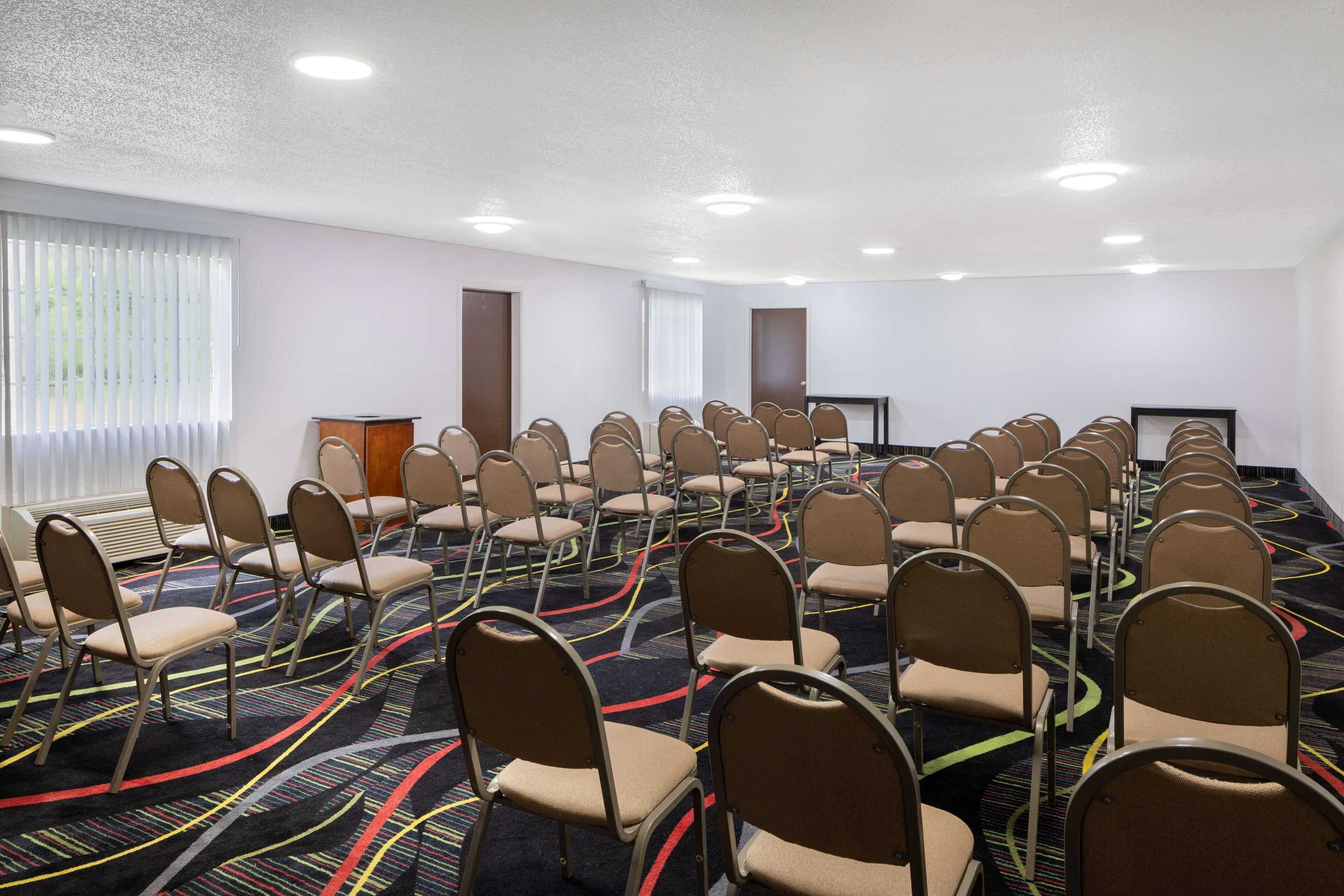 Super 8 by Wyndham Pensacola