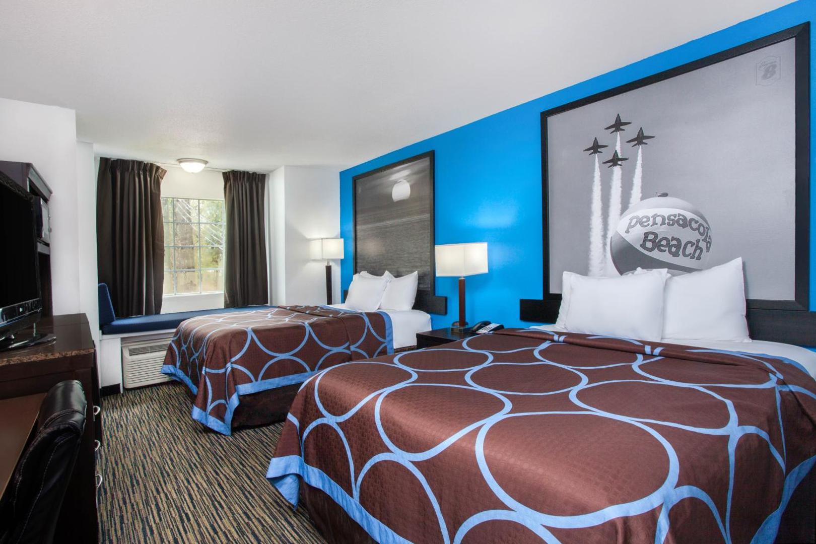 Super 8 by Wyndham Pensacola