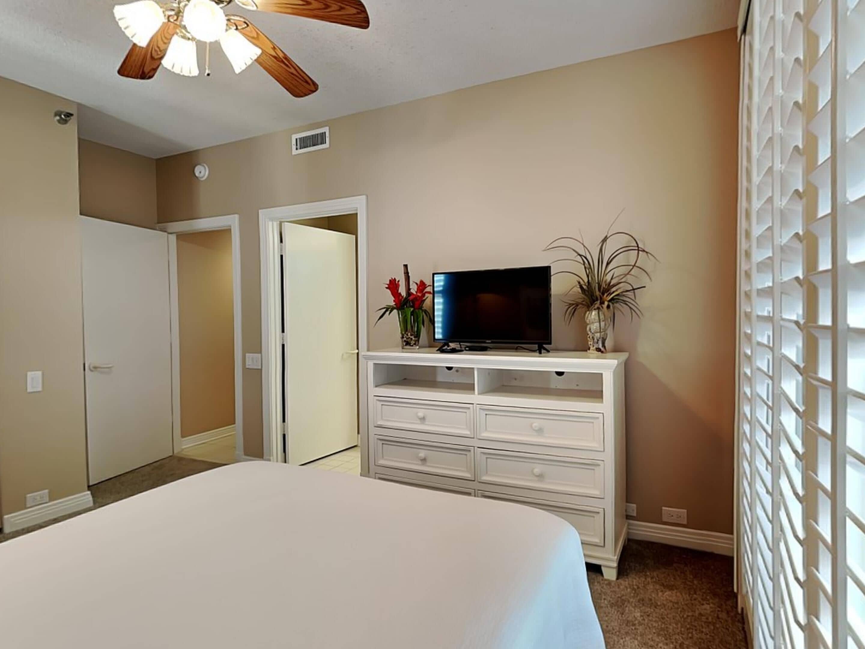 Beach Colony West by Southern Vacation Rentals