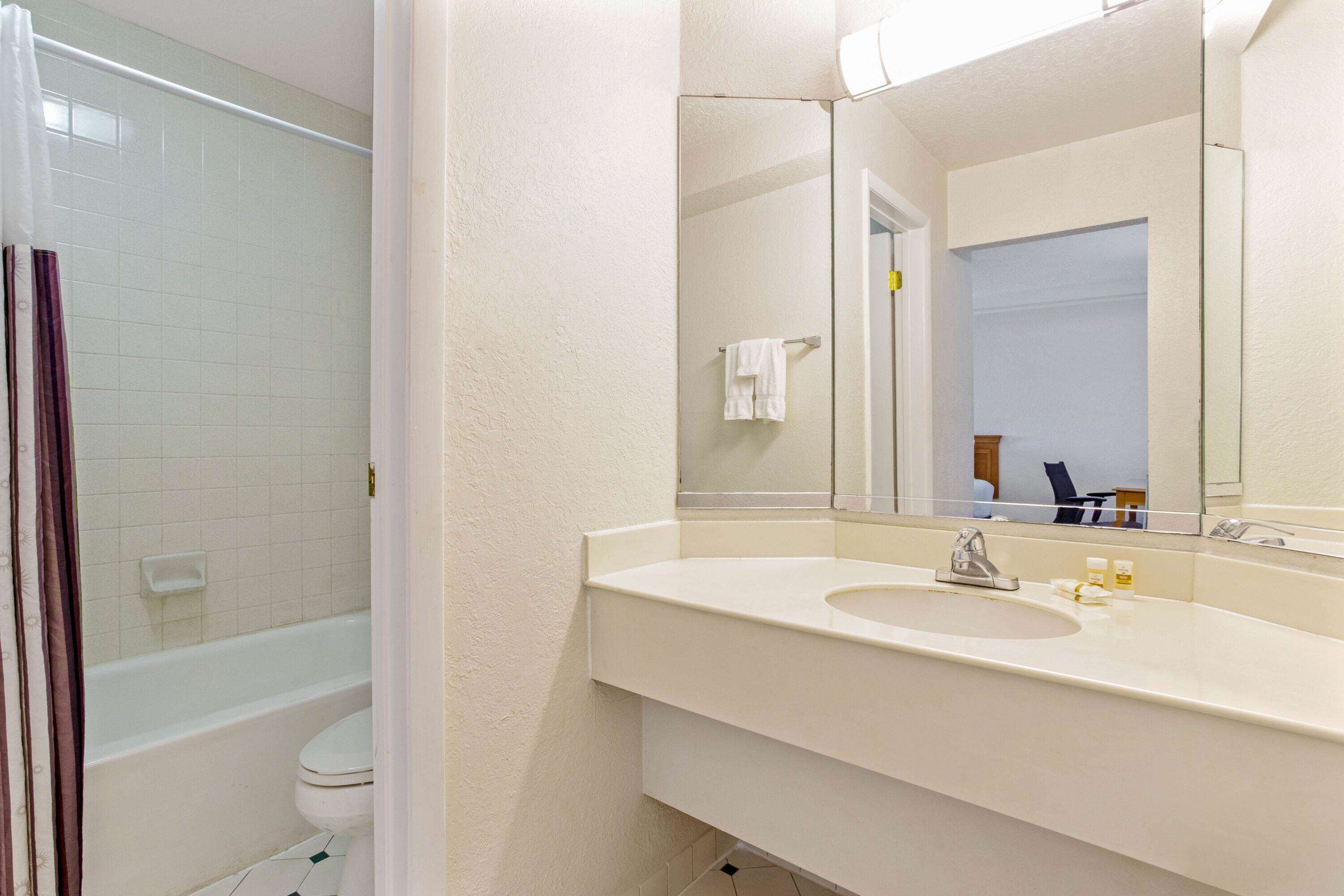 La Quinta Inn by Wyndham Tampa Bay Pinellas Park Clearwater