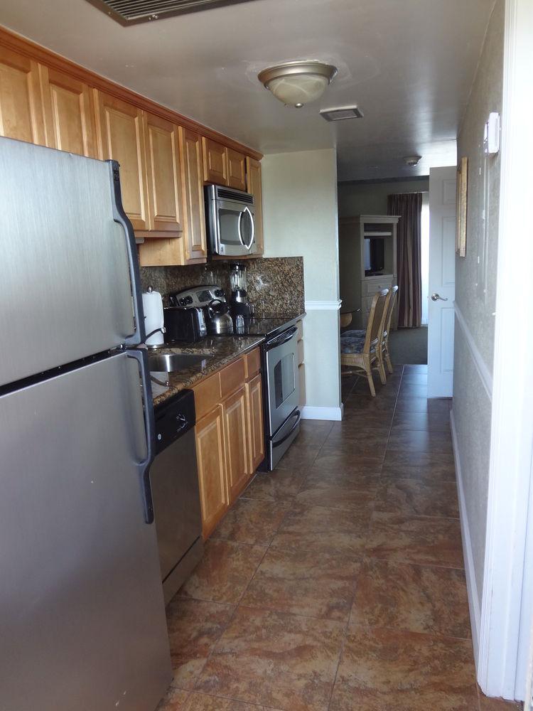 Lighthouse Cove Resort