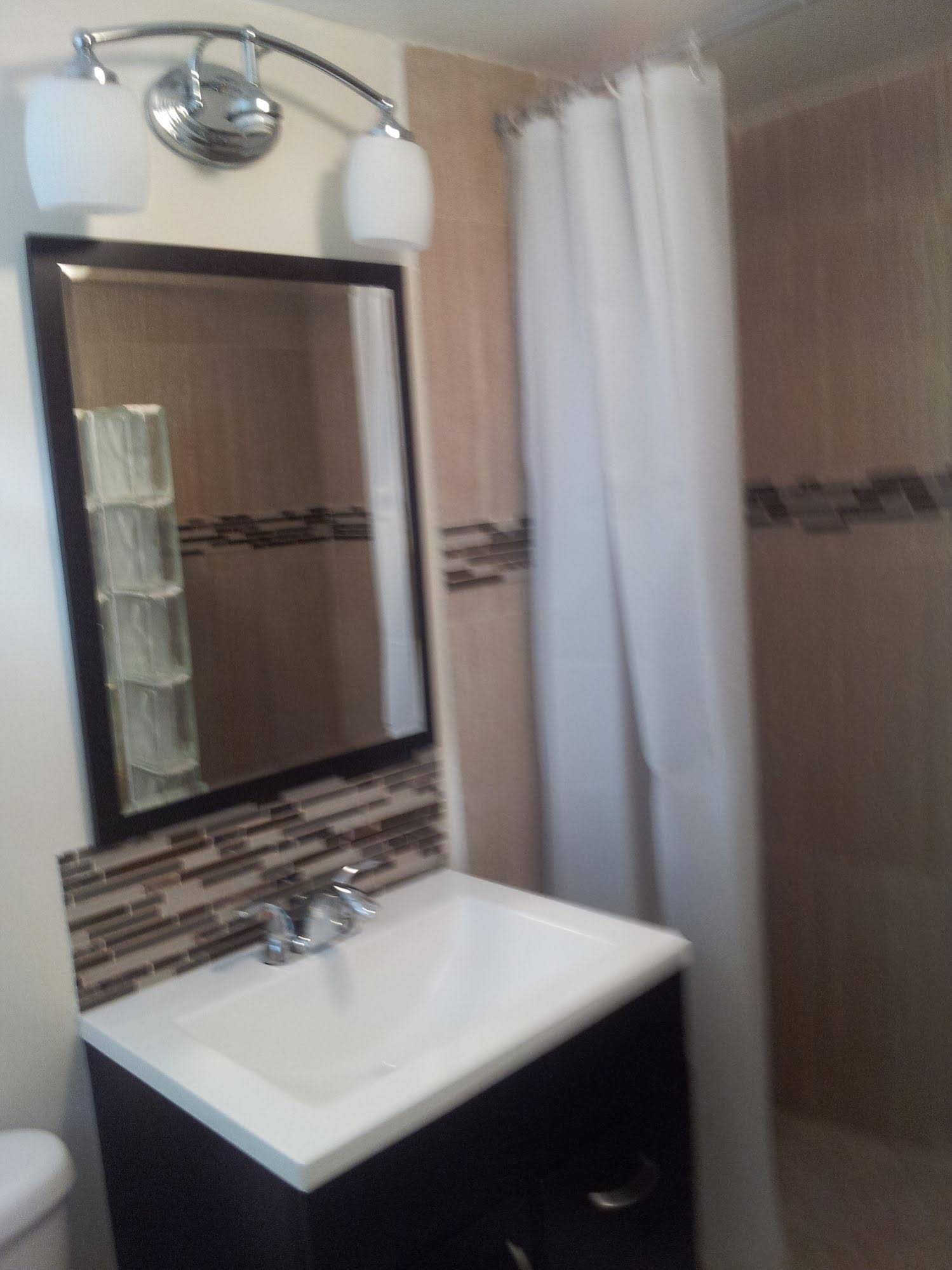 Shores Terrace Motel