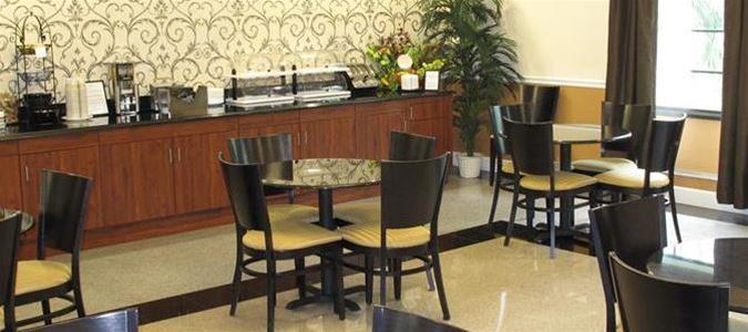 La Quinta Inn & Suites by Wyndham Port Orange / Daytona
