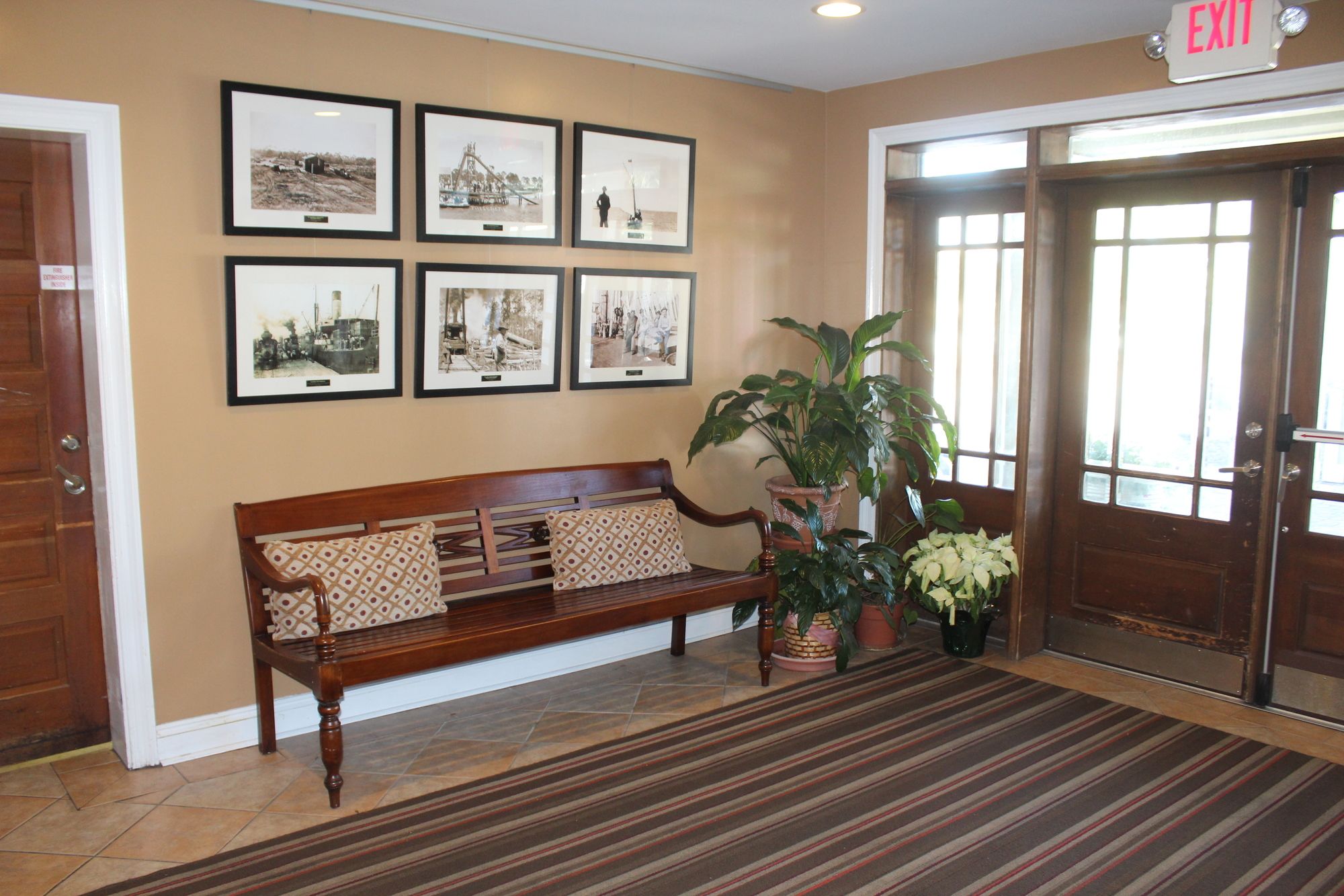 The Port Inn, Ascend Hotel Collection