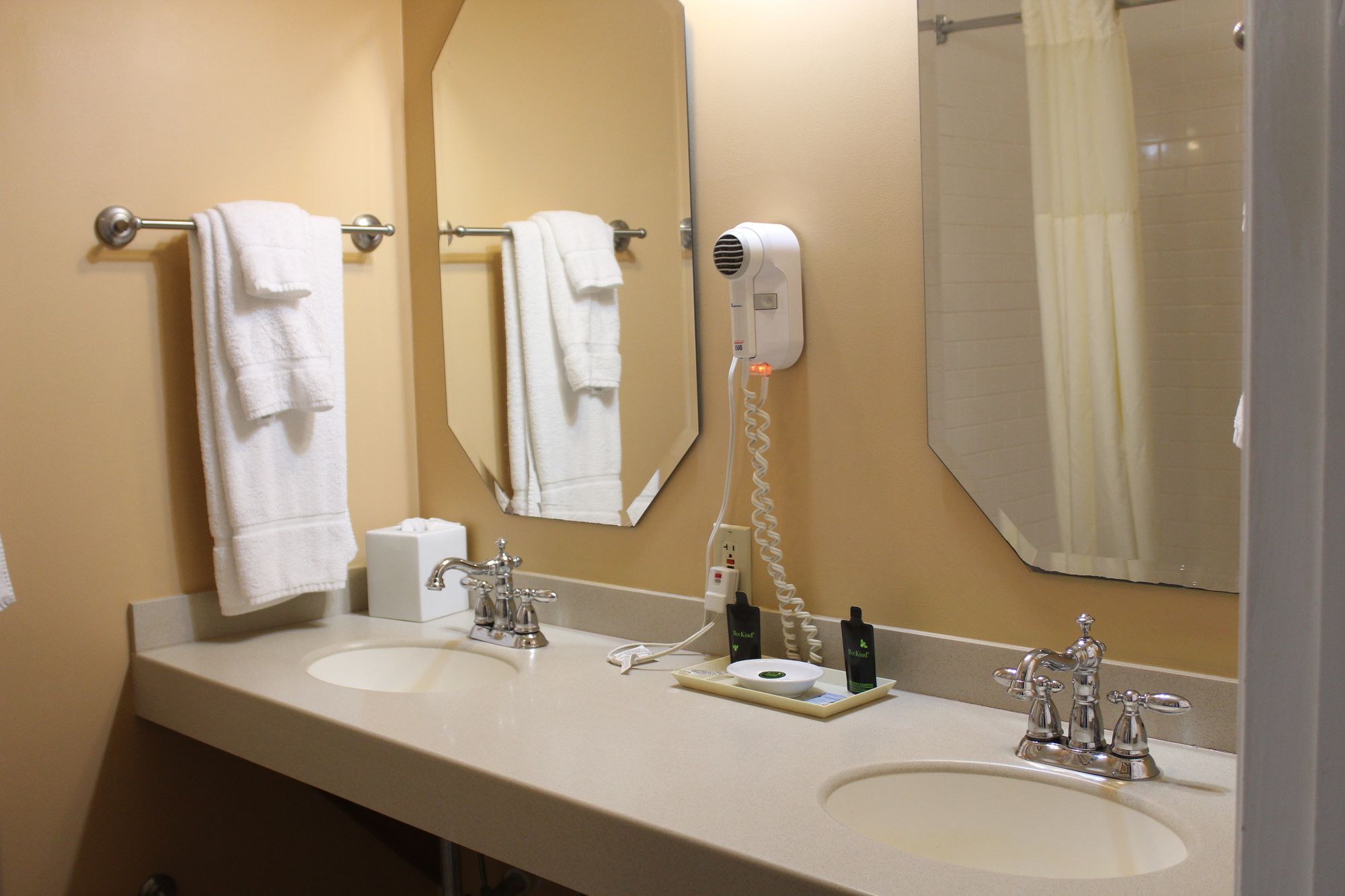 The Port Inn, Ascend Hotel Collection