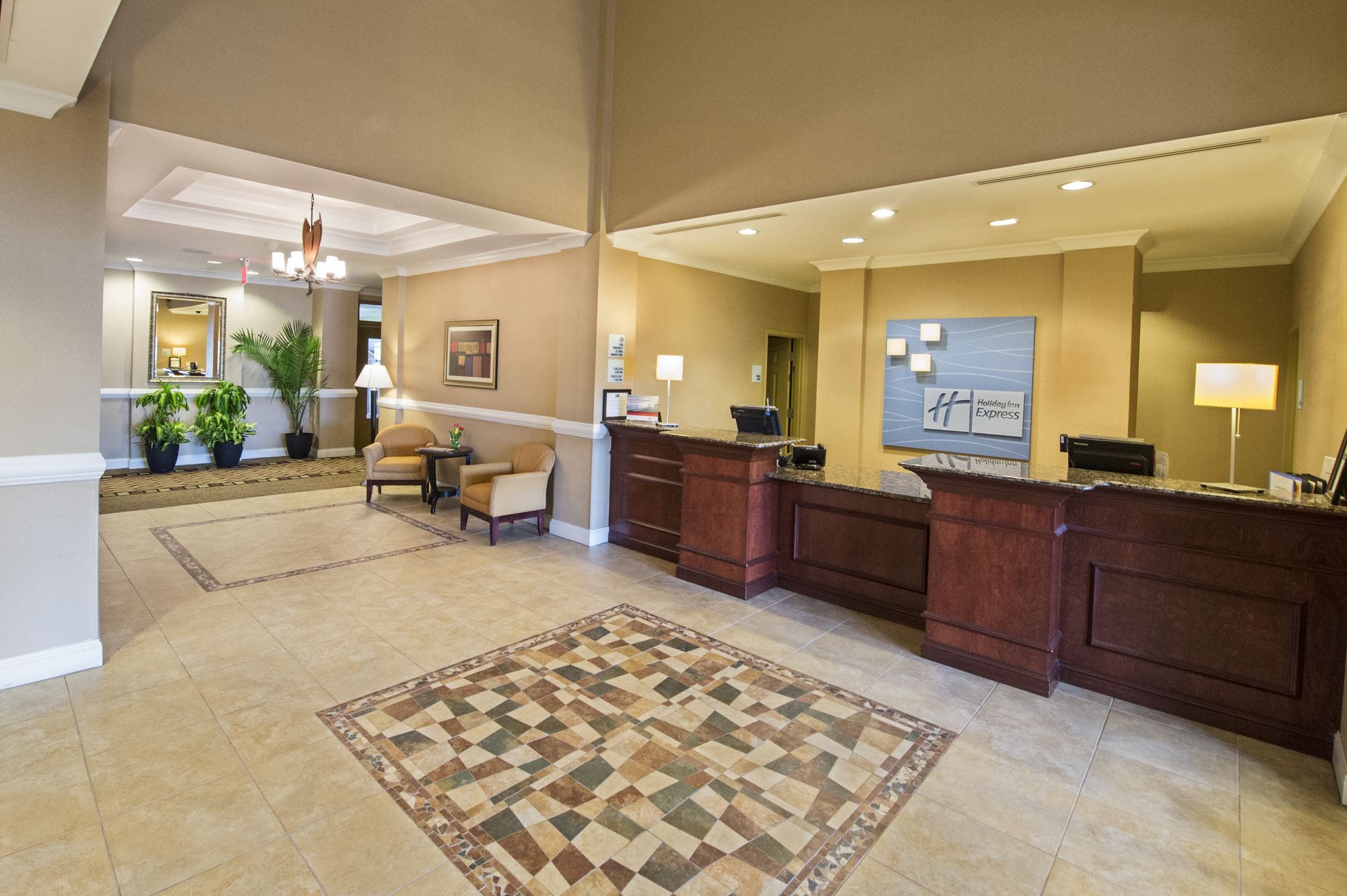 Holiday Inn Express Hotel & Suites Port St. Lucie