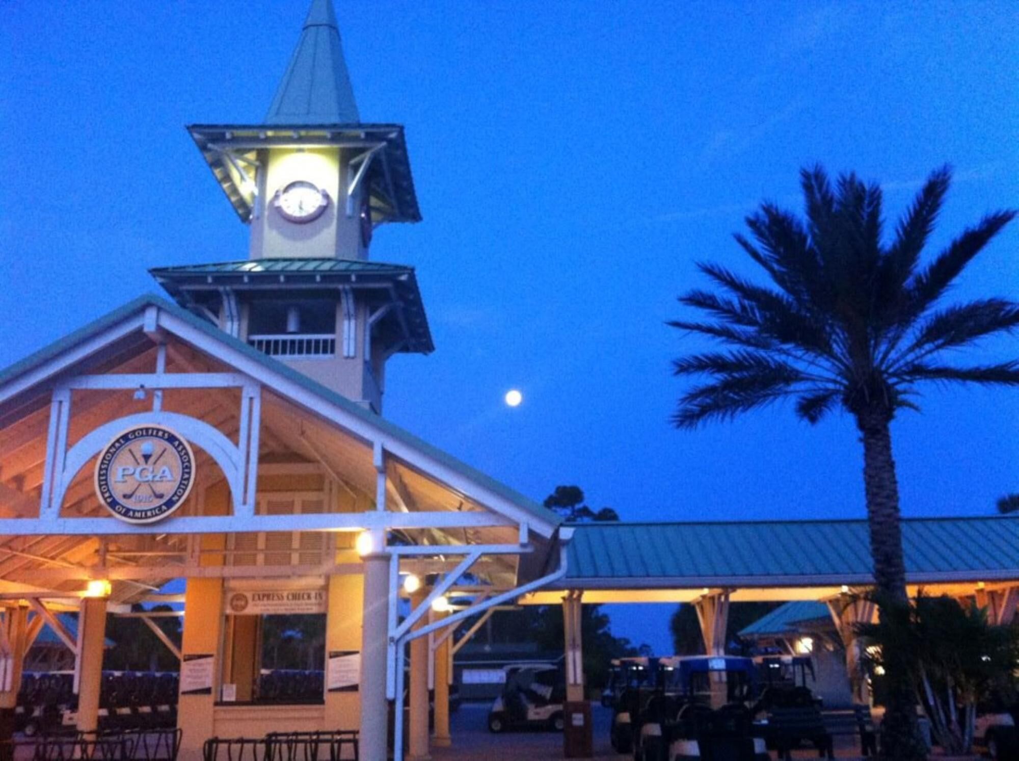 PGA Village 7 Room Golf Resort Villa by American Vacation Living