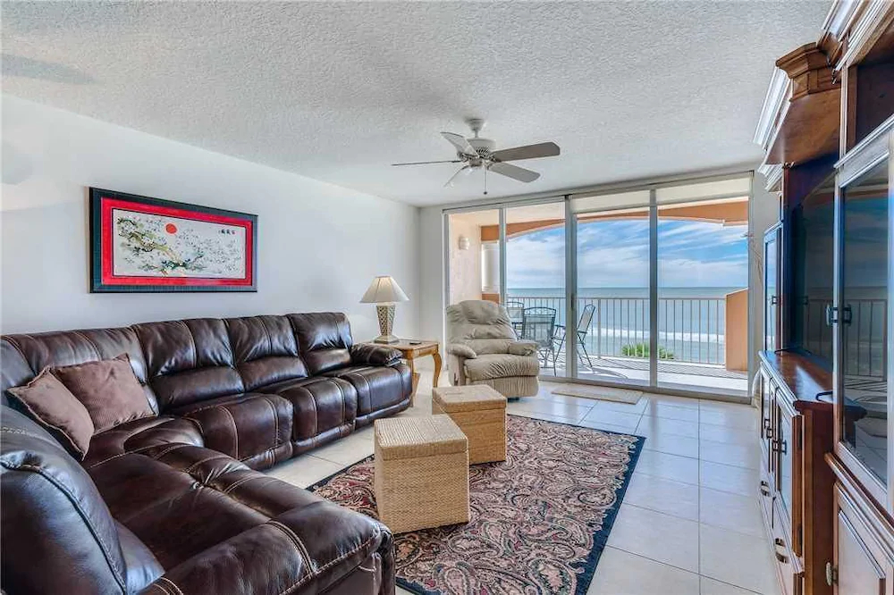 La Contessa Condominiums