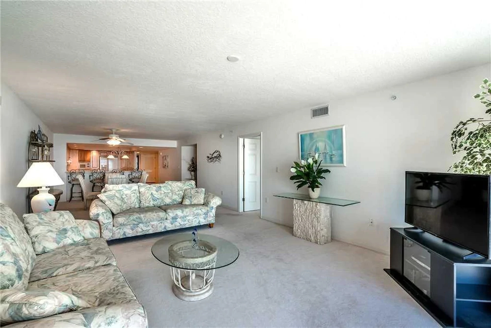 La Contessa Condominiums