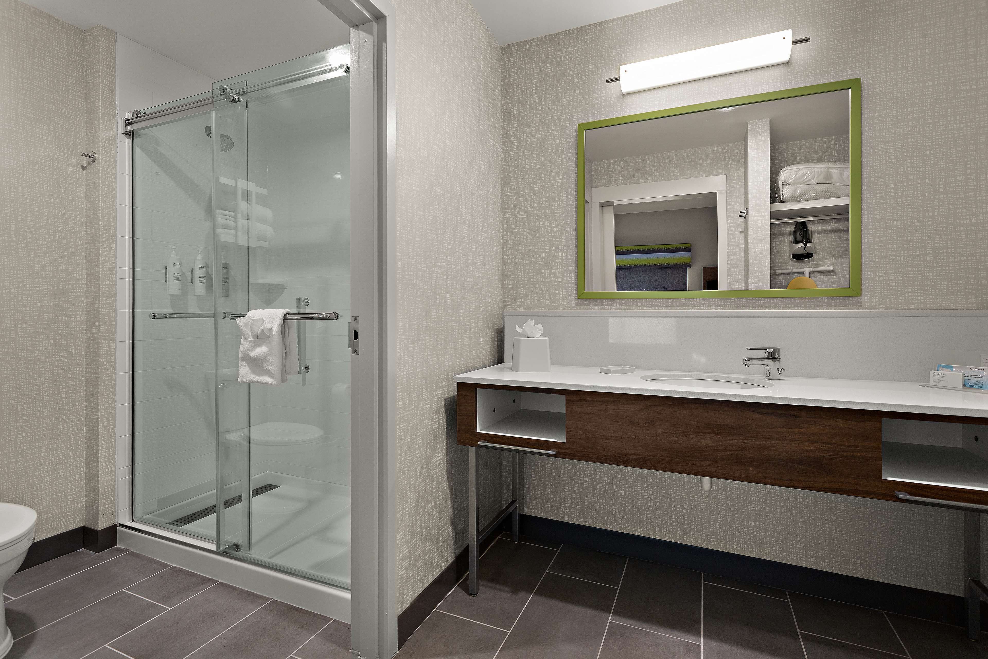 Hampton Inn & Suites Ruskin I-75