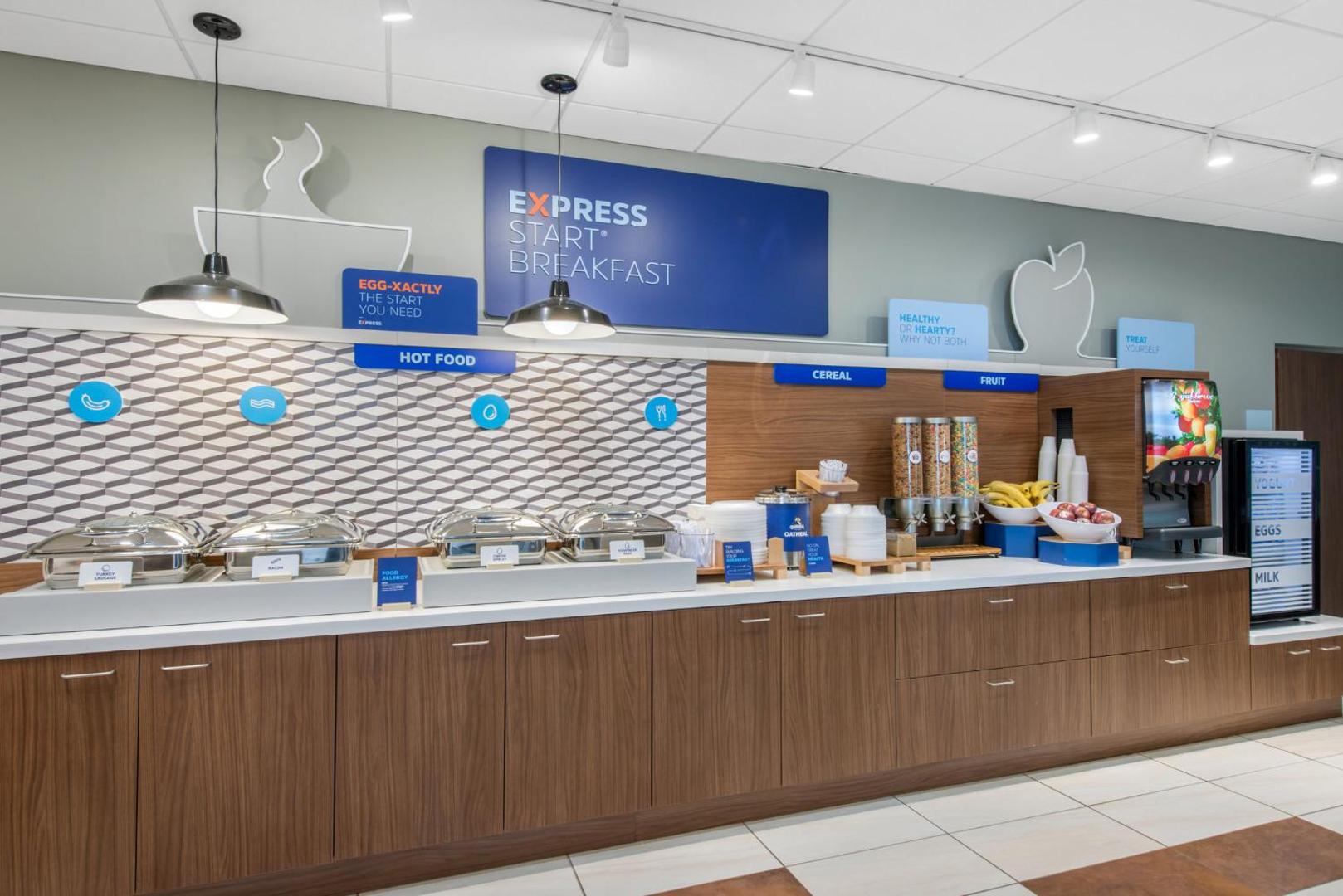 Holiday Inn Express & Suites Ruskin