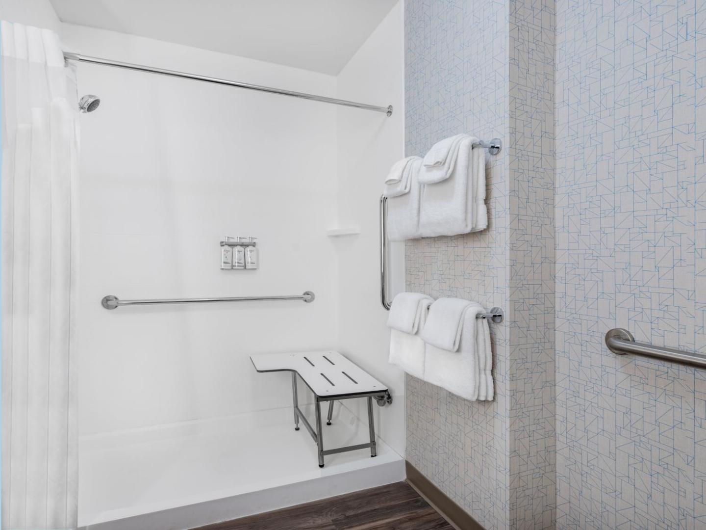 Holiday Inn Express & Suites Ruskin