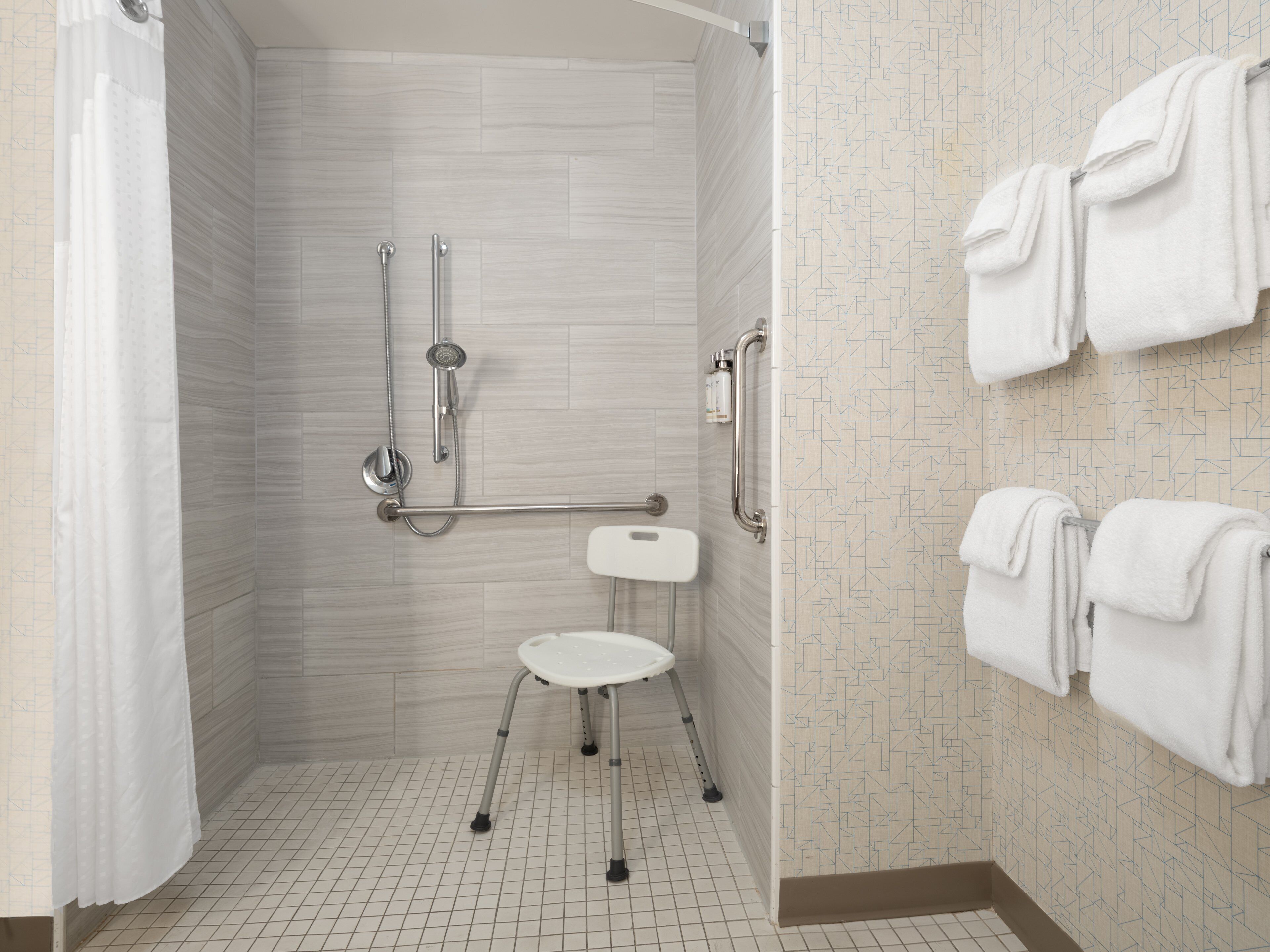 Holiday Inn Express & Suites Ruskin