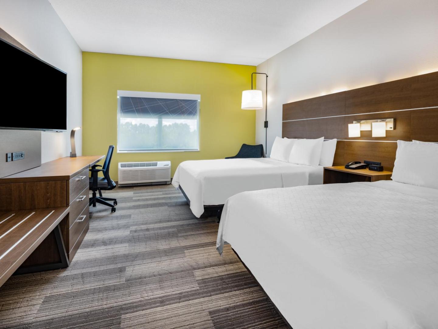 Holiday Inn Express & Suites Ruskin
