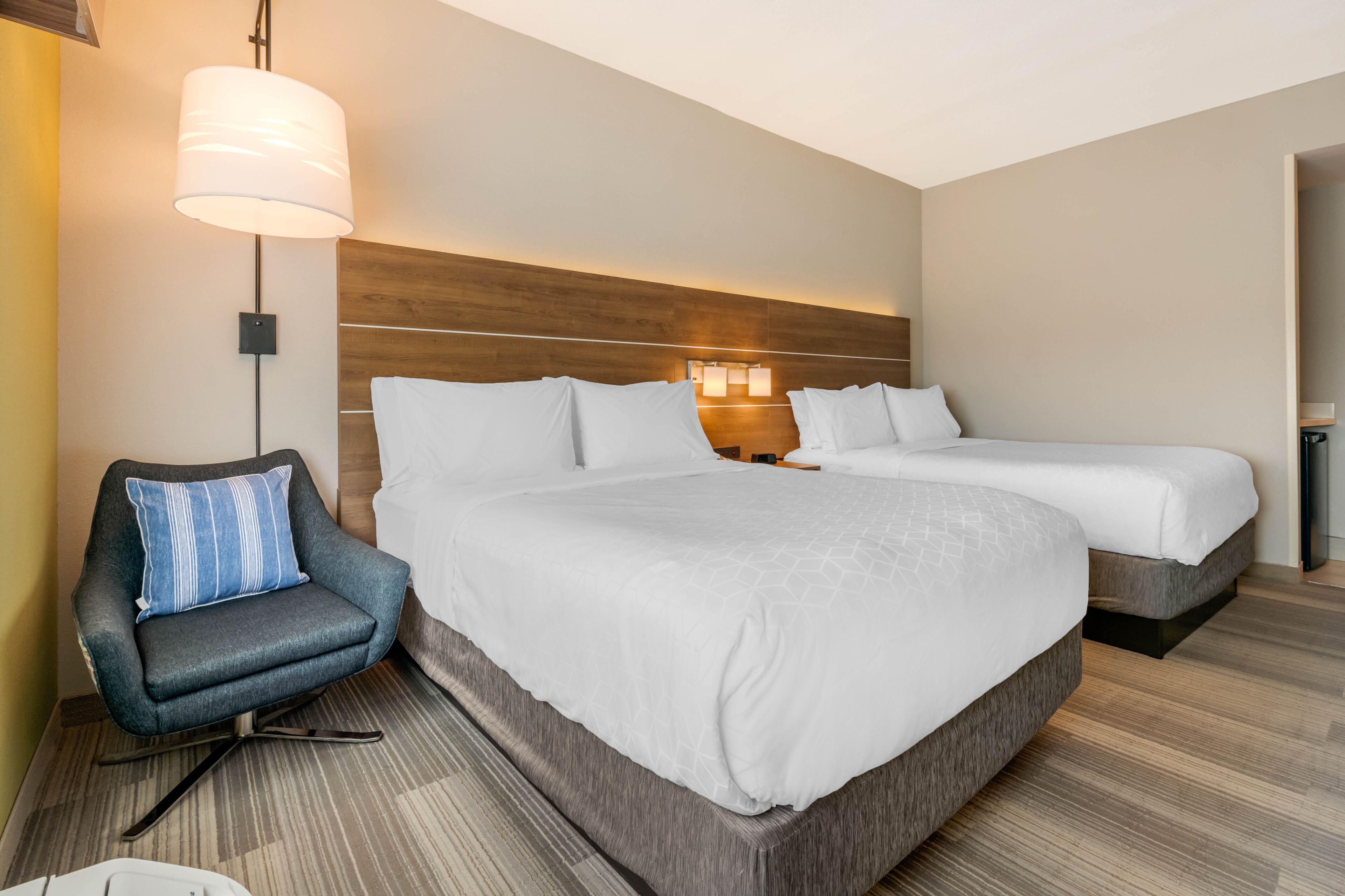 Holiday Inn Express & Suites Ruskin