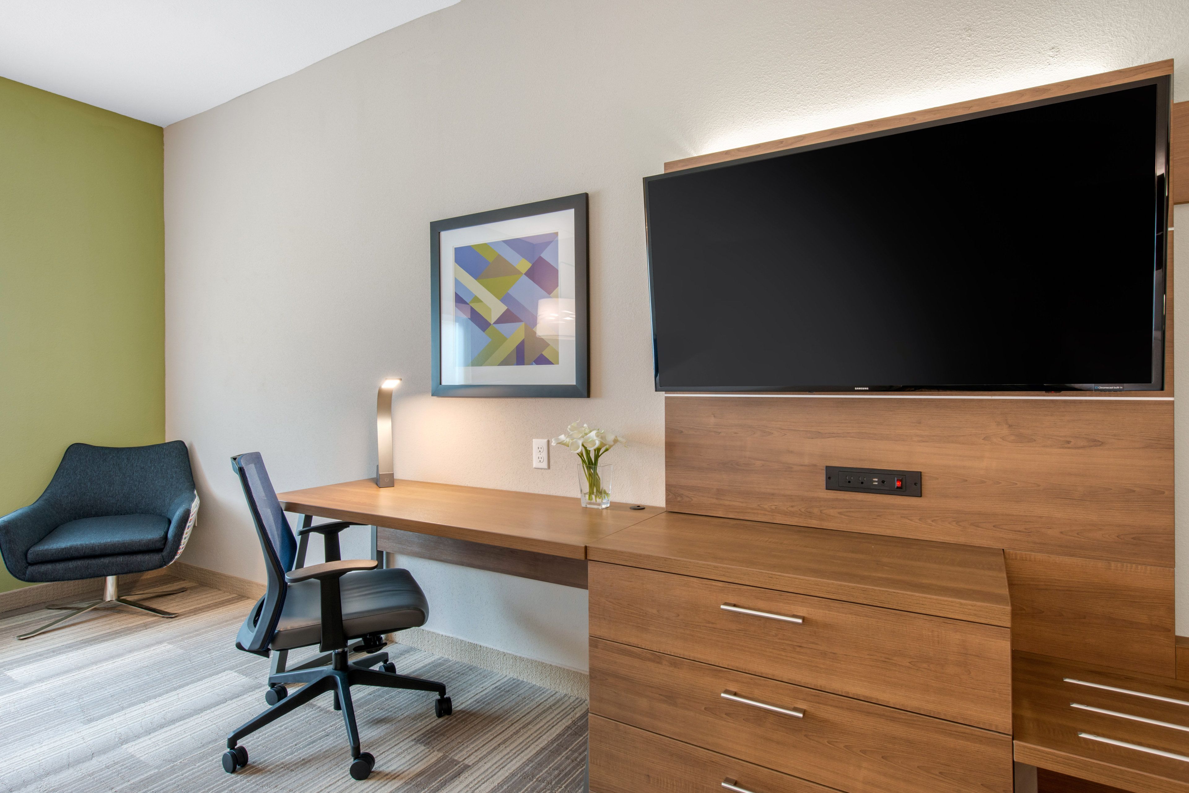 Holiday Inn Express & Suites Ruskin