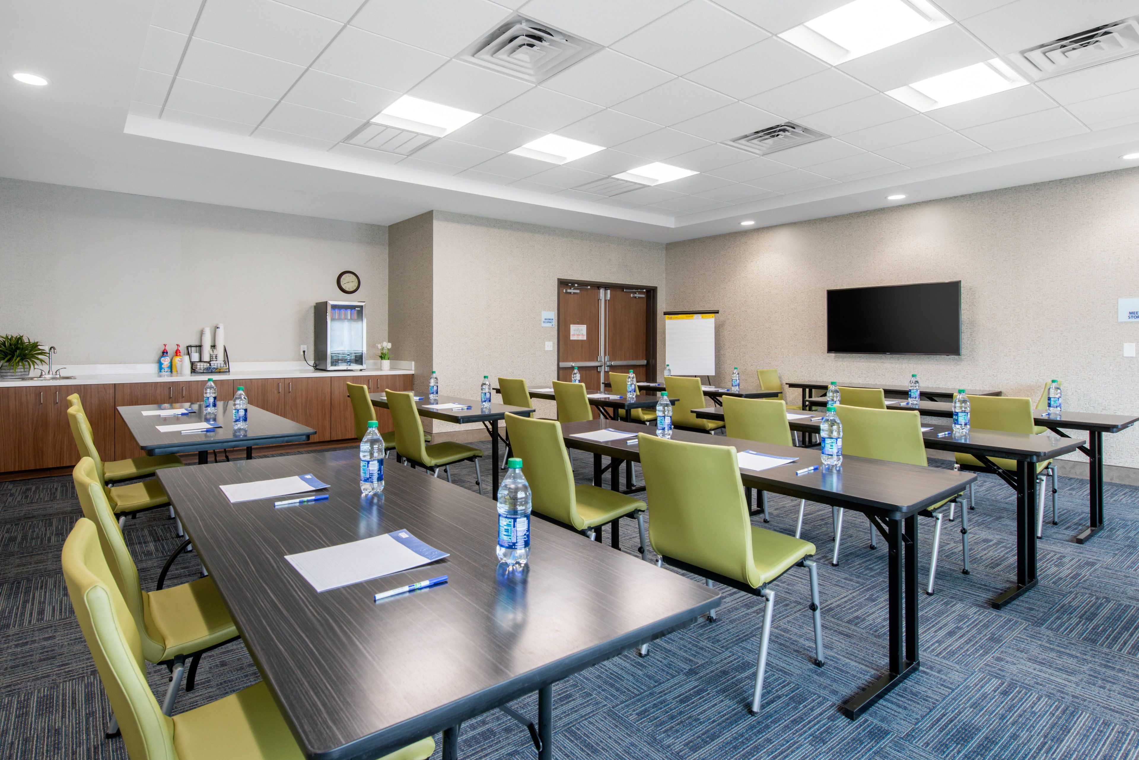 Holiday Inn Express & Suites Ruskin
