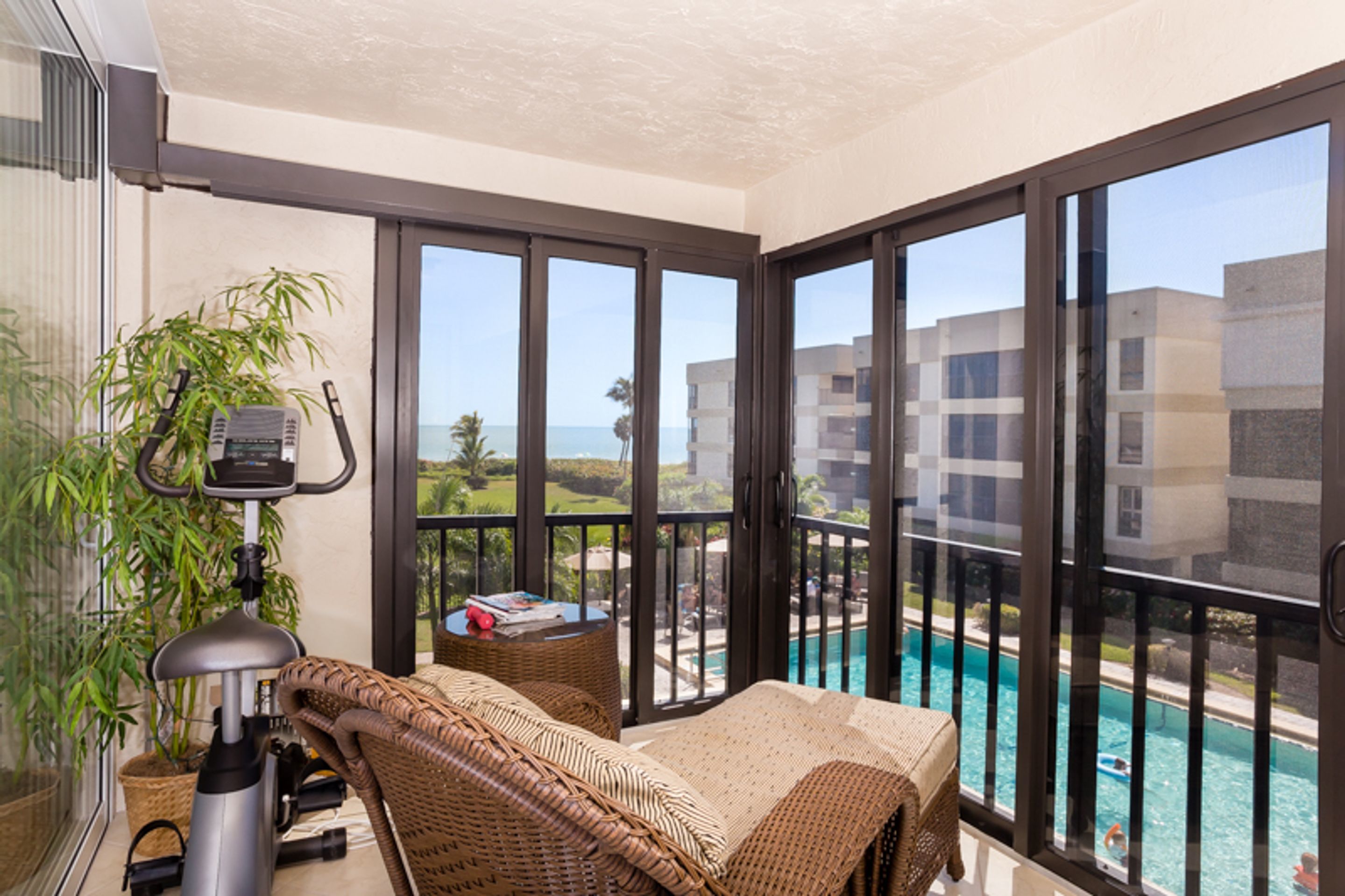 Kings Crown Condominiums