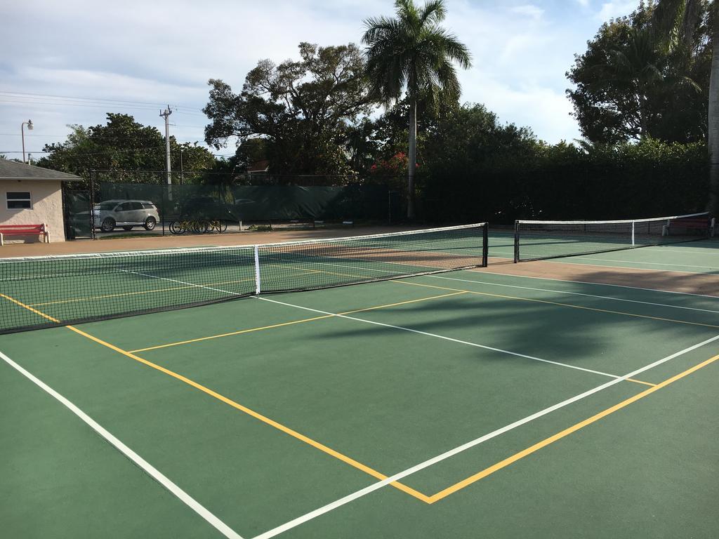Sanibel Arms West