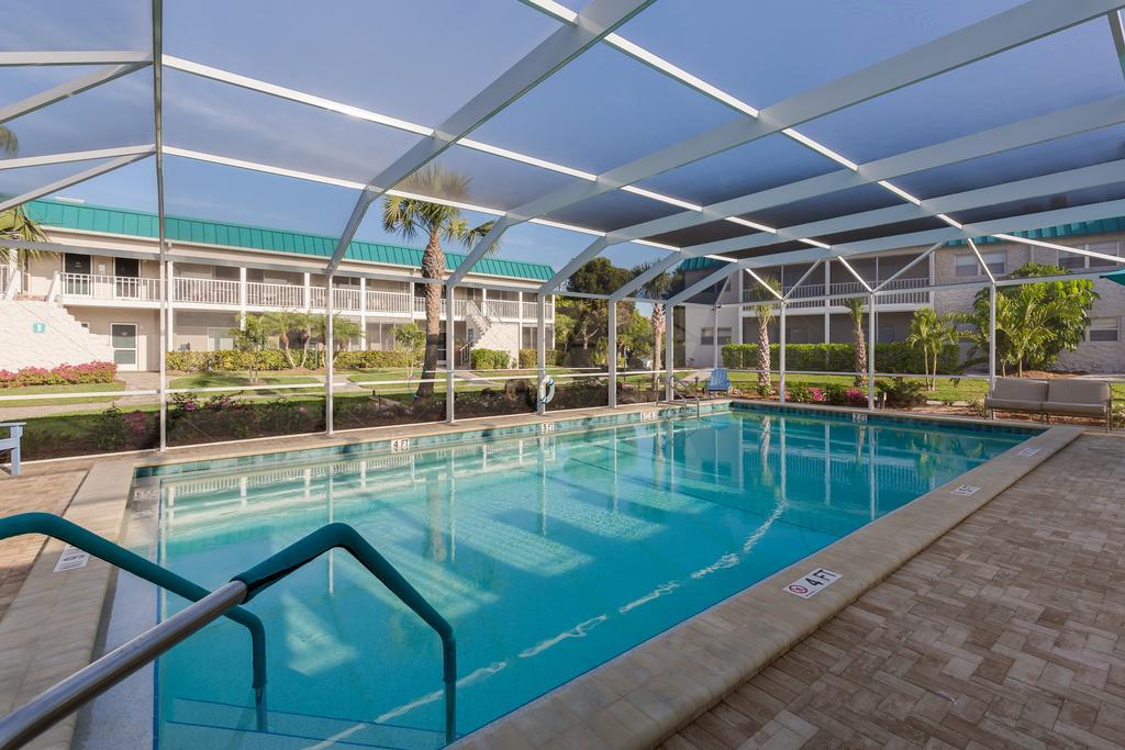 Sanibel Arms West