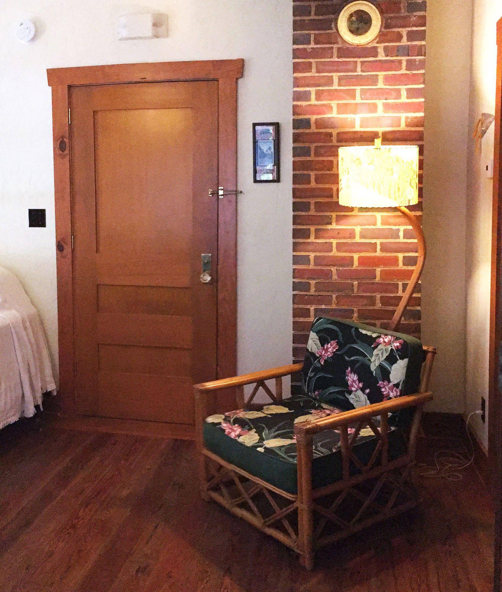 Hibiscus Coffee & Guesthouse