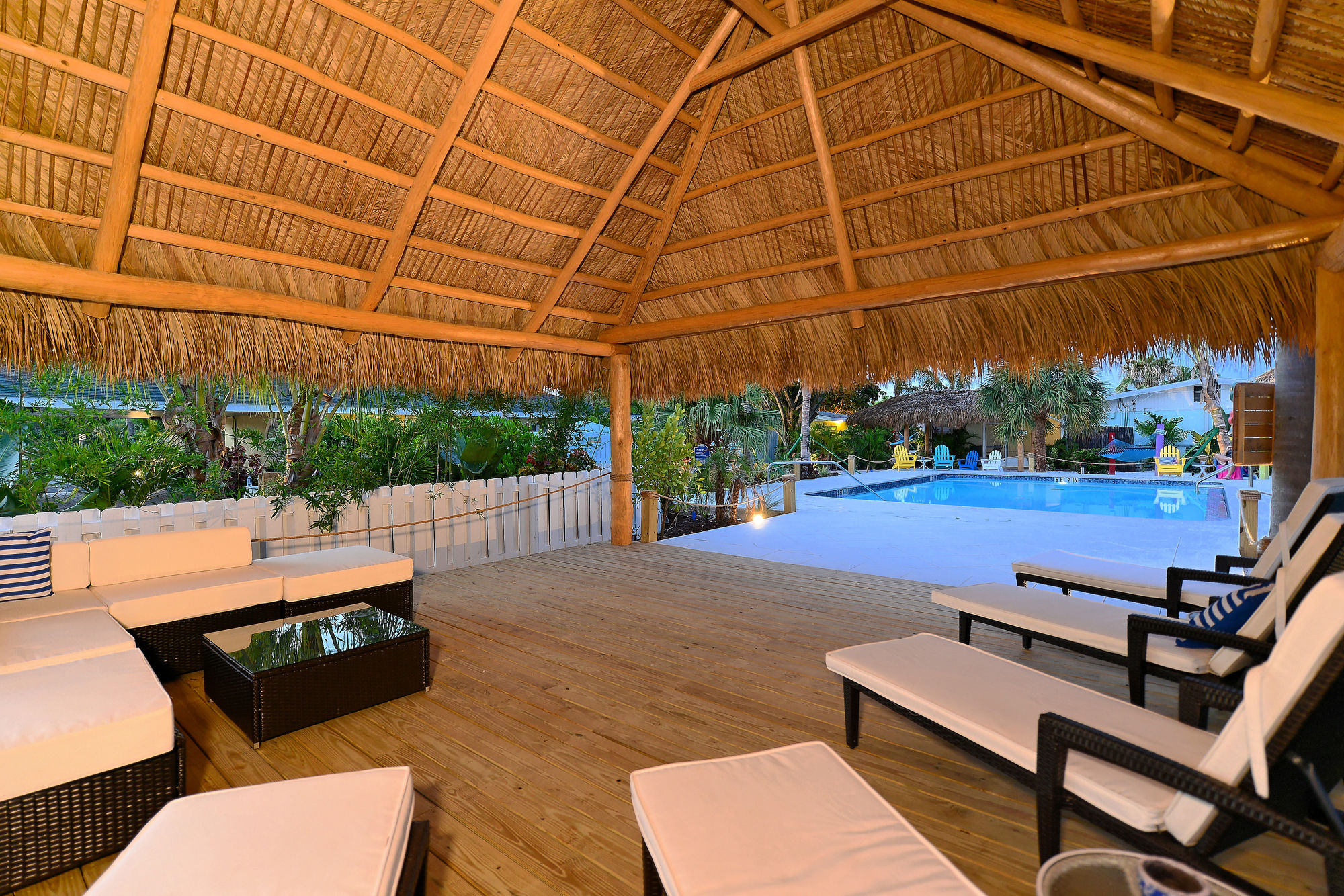 Siesta Key Palms Hotel