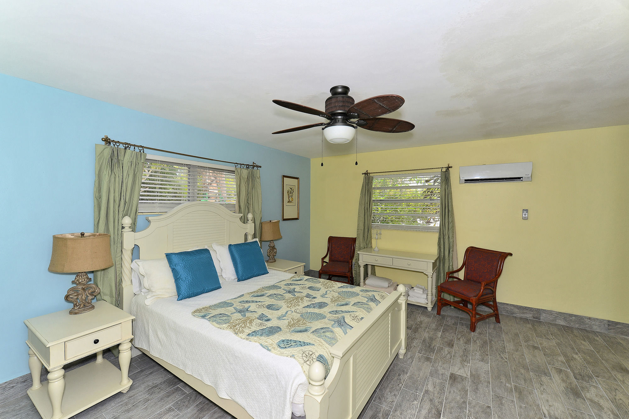 Siesta Key Palms Hotel
