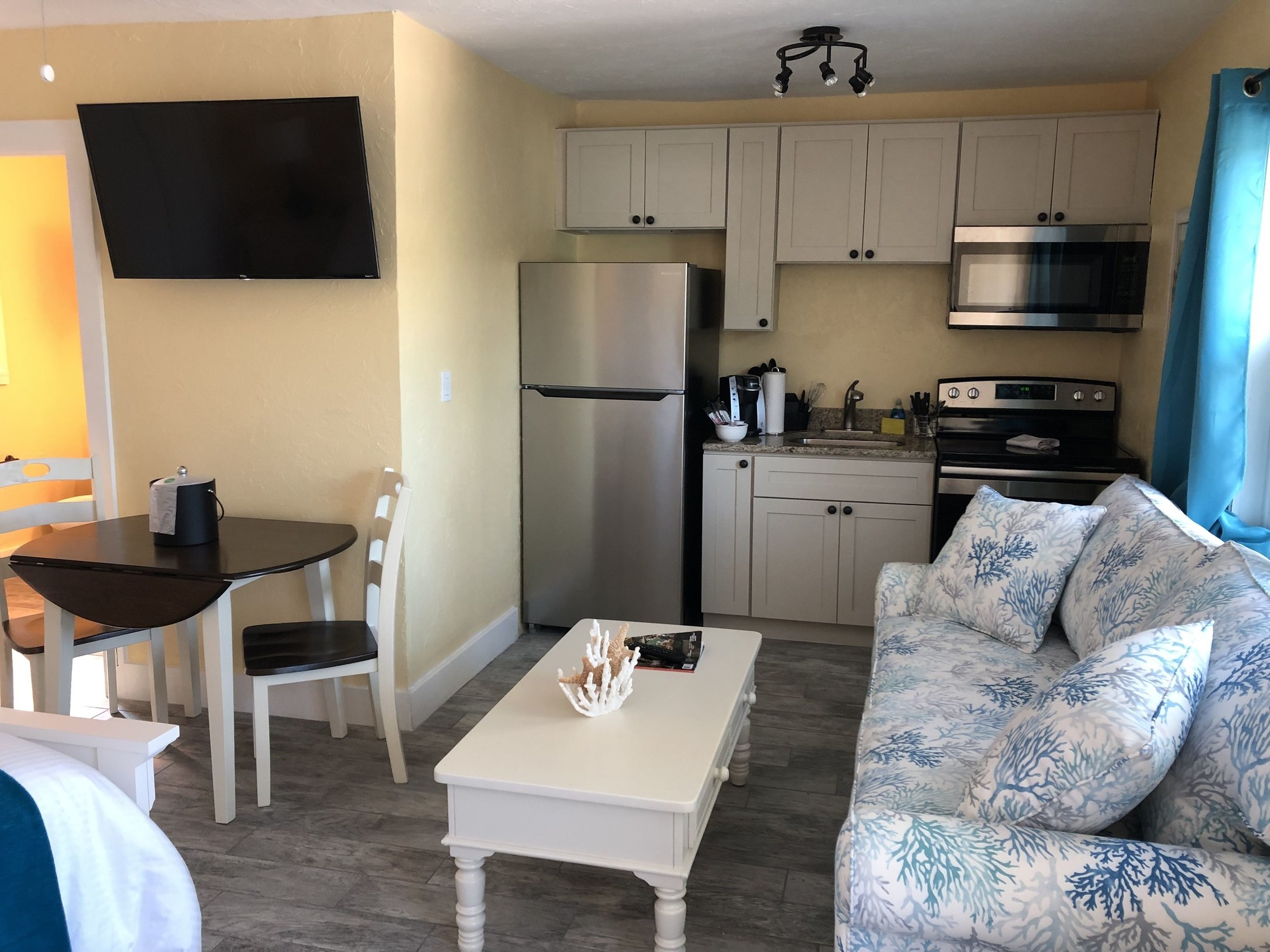 Siesta Key Palms Hotel