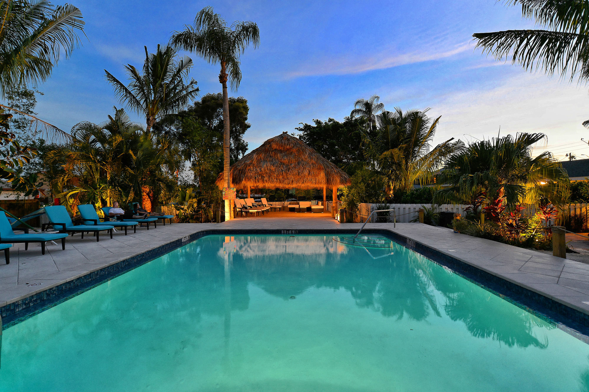 Siesta Key Palms Hotel