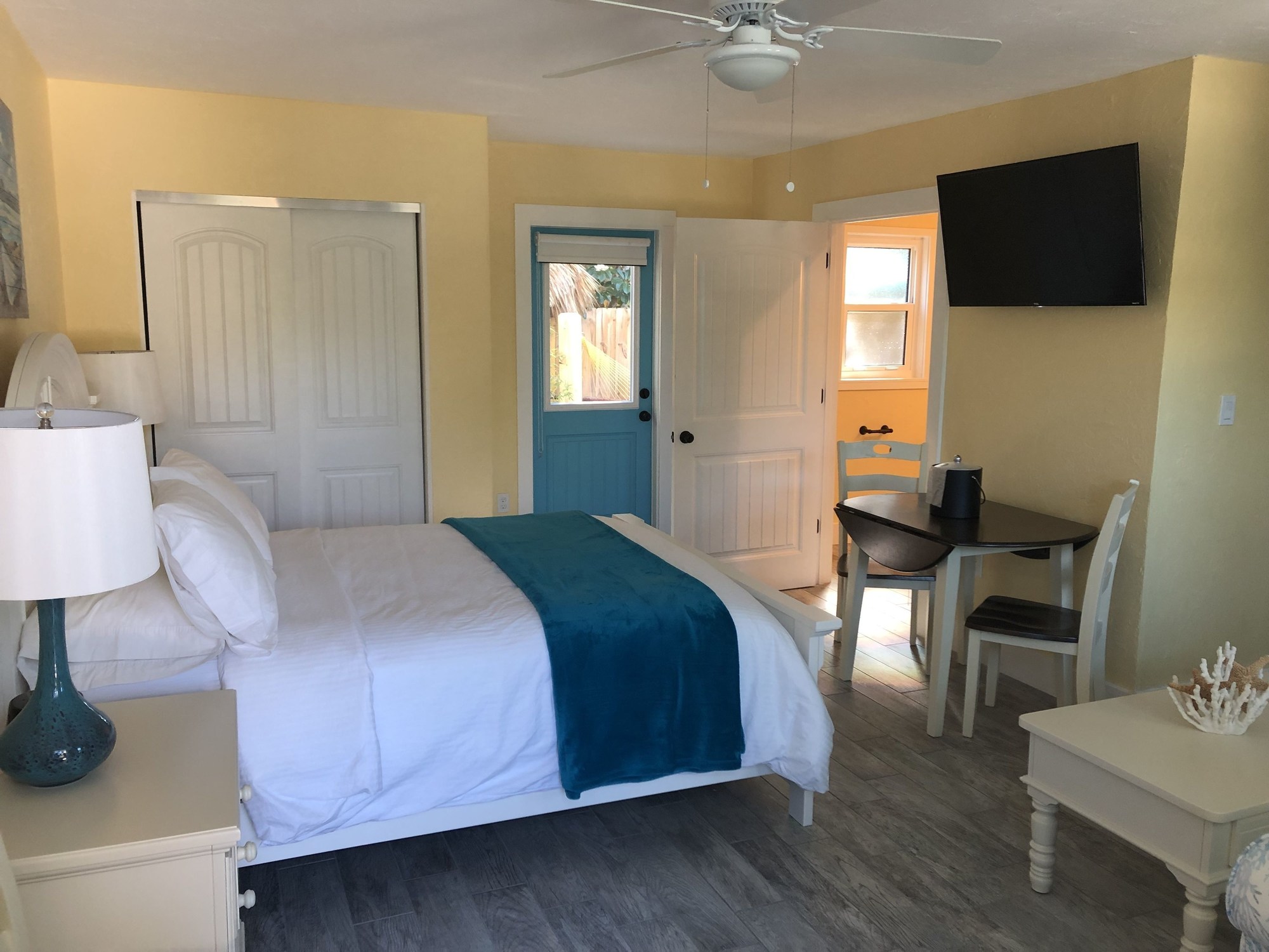 Siesta Key Palms Hotel
