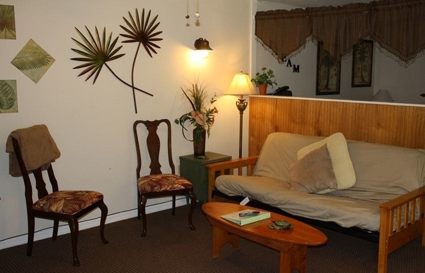 Davis House Inn
