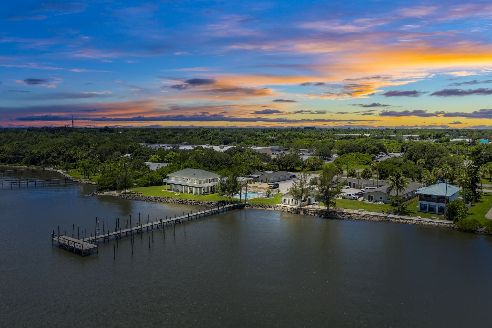 Sportsman's Marina & Lodge
