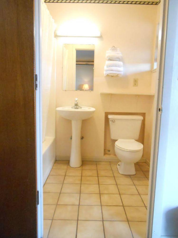 Budget Inn