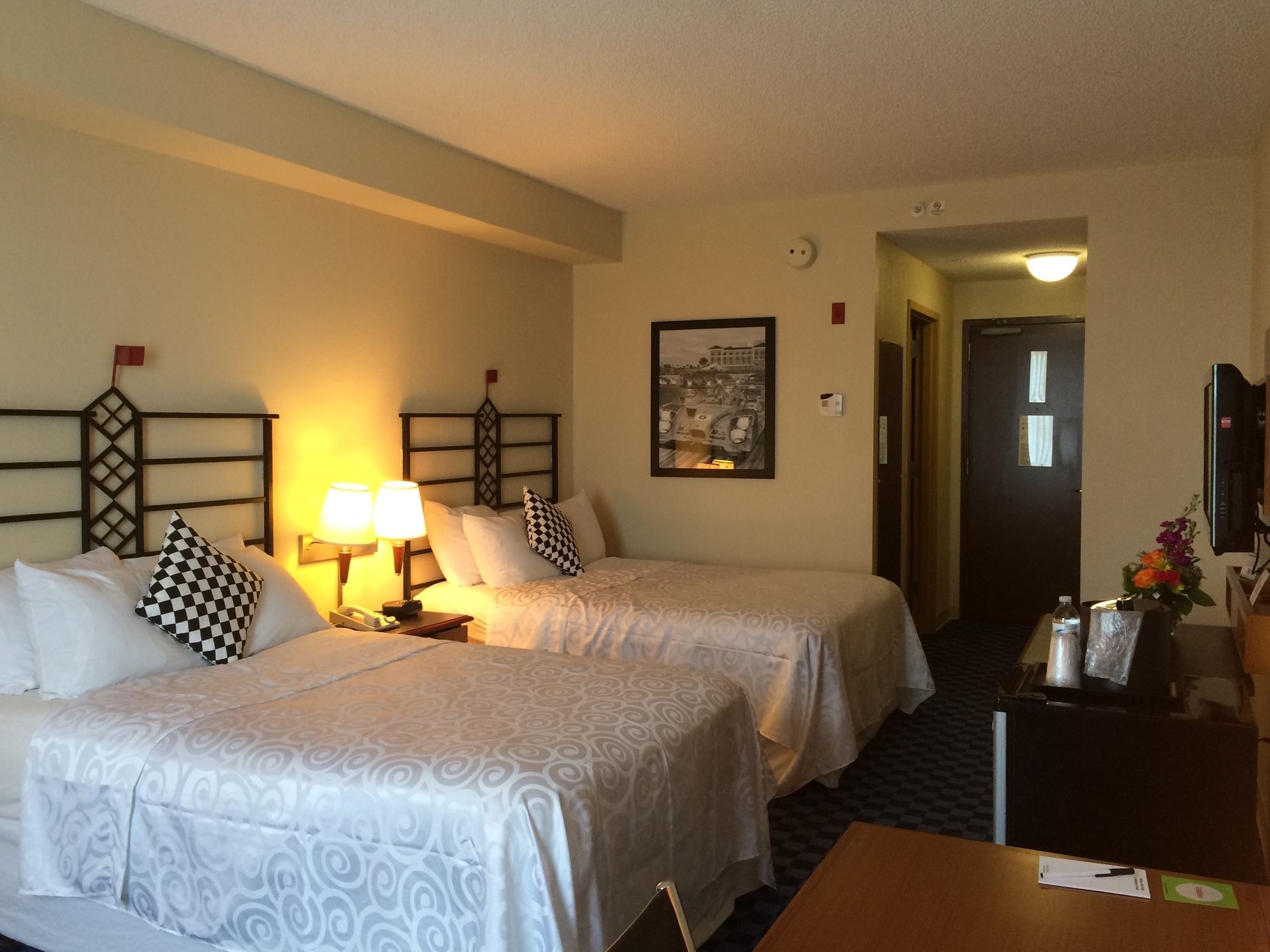 Seven Sebring Raceway Hotel