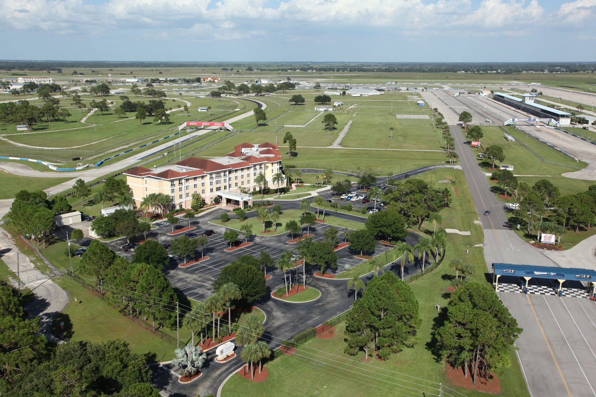 Seven Sebring Raceway Hotel
