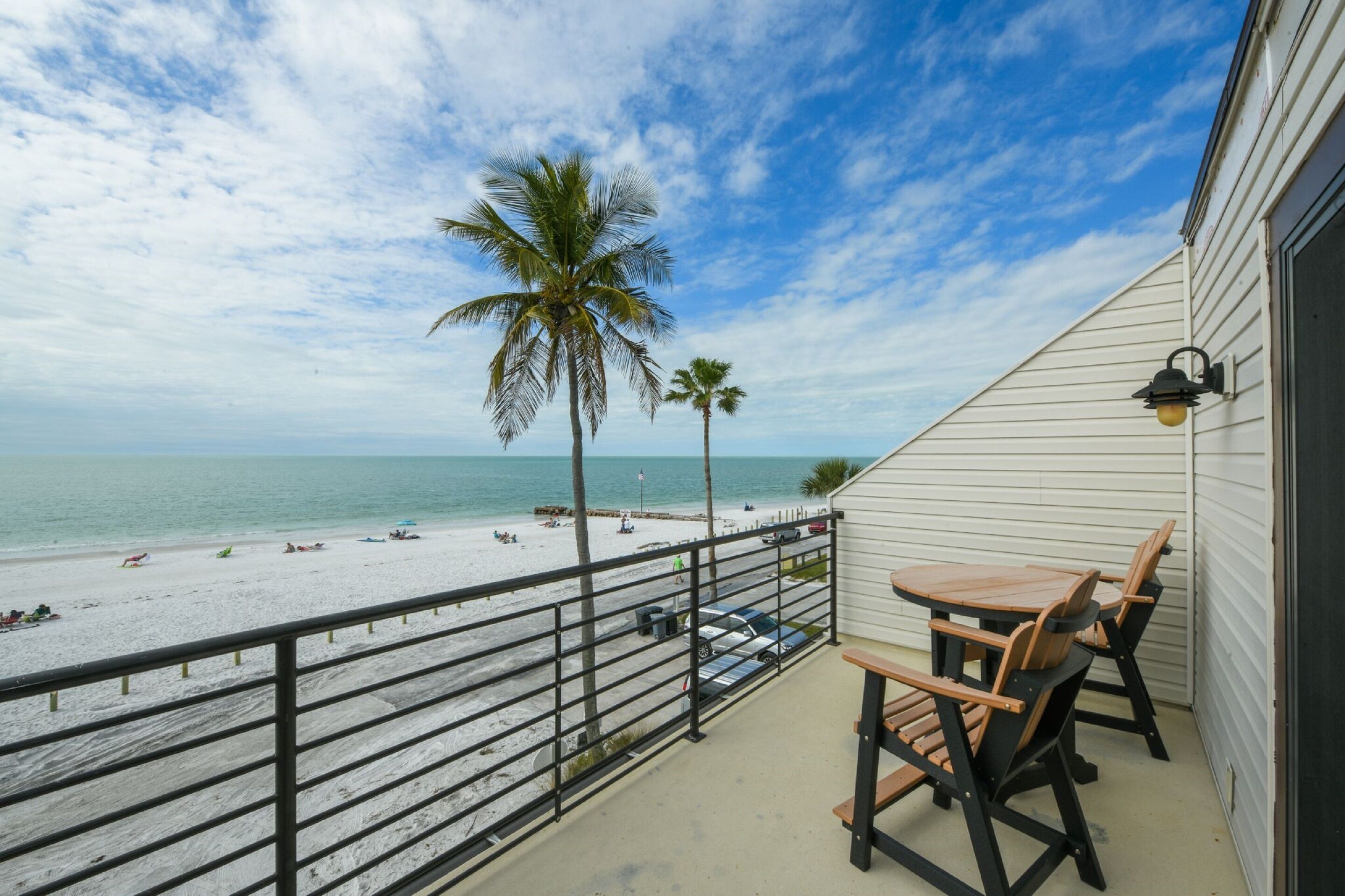 Fanta-Sea On The Beach by Beachside Management