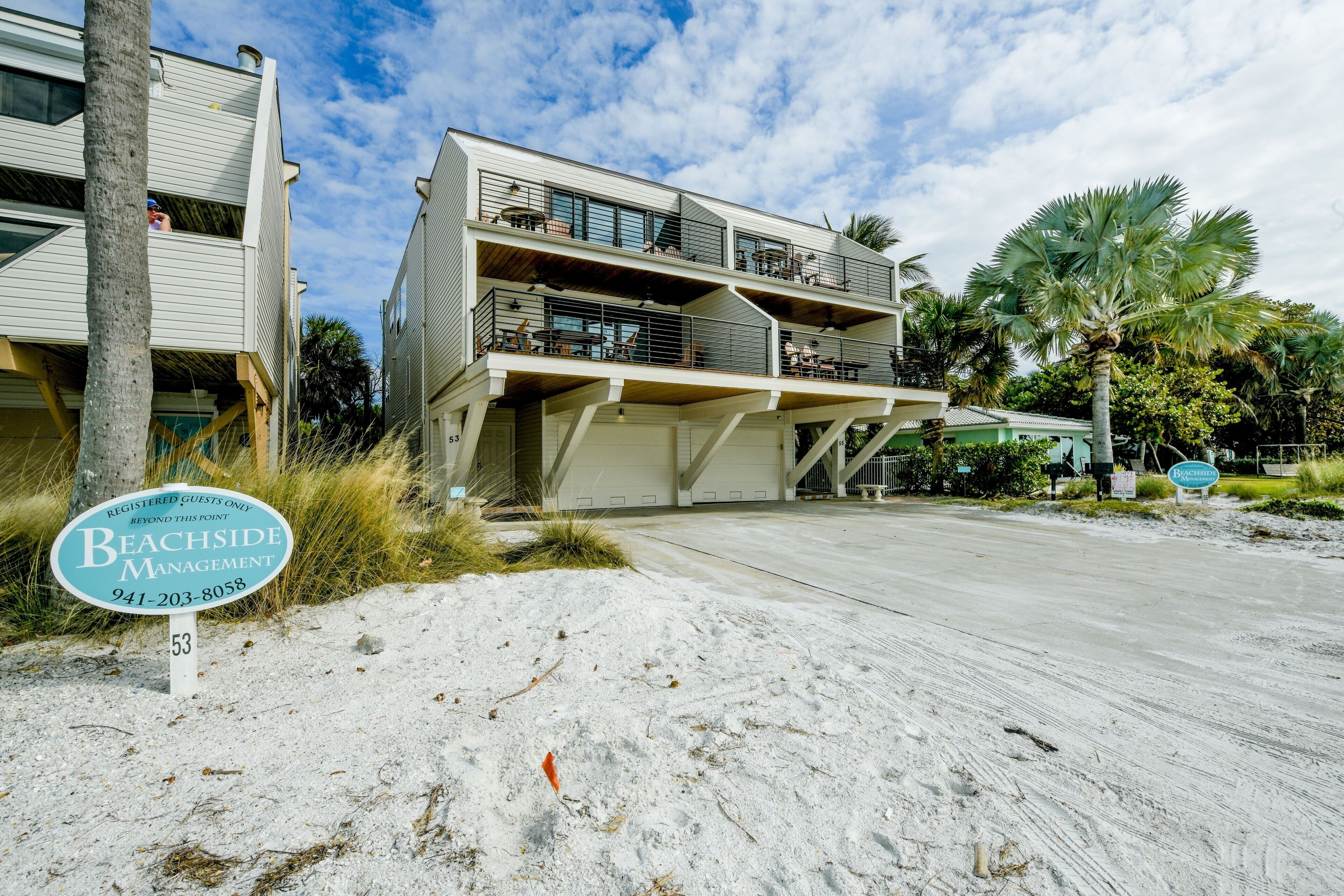 Fanta-Sea On The Beach by Beachside Management