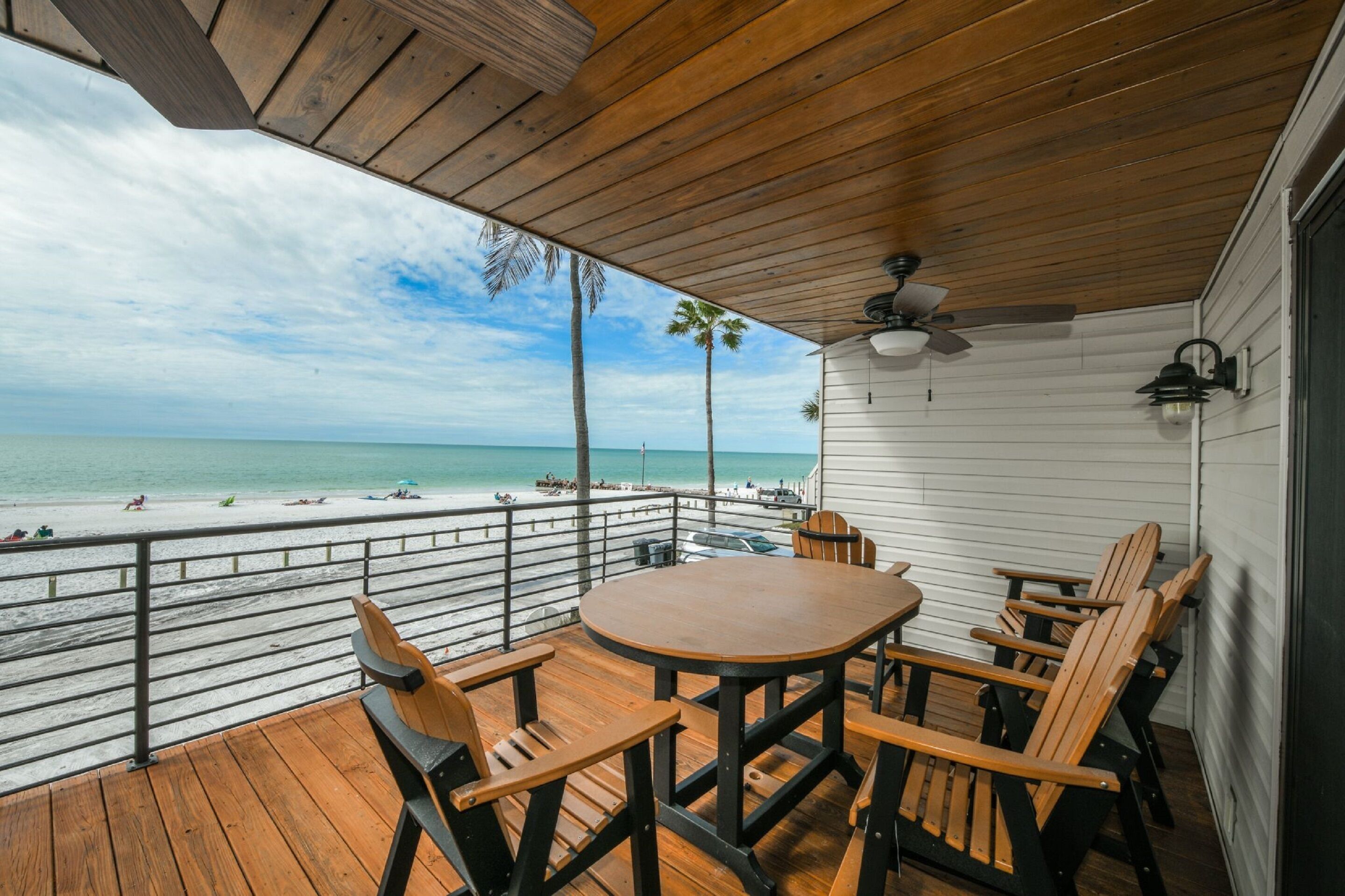 Fanta-Sea On The Beach by Beachside Management