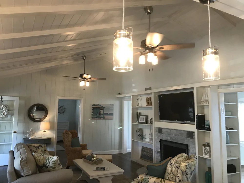 Rad's Cozy Cottage on Canal