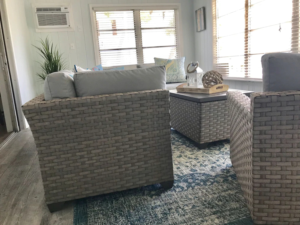 Rad's Cozy Cottage on Canal