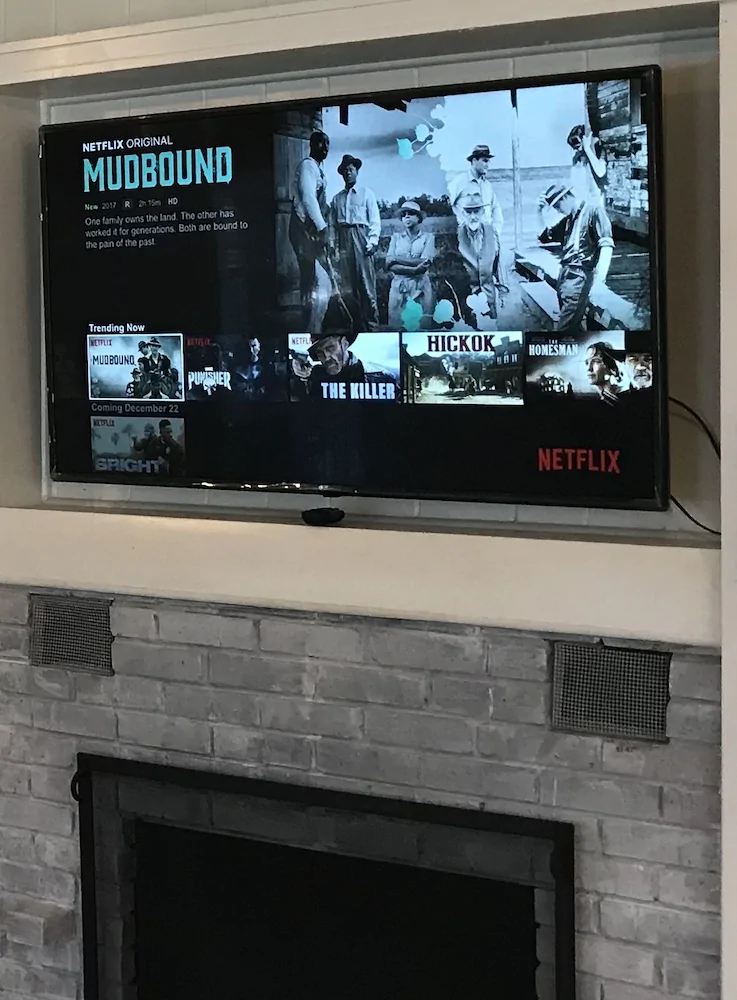 Rad's Cozy Cottage on Canal