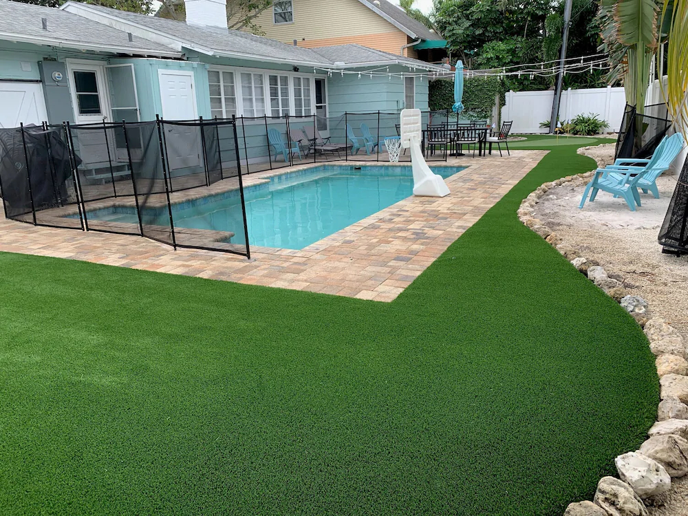 Rad's Cozy Cottage on Canal