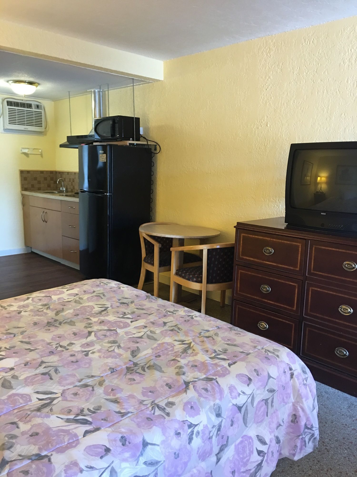 Economy Lodge
