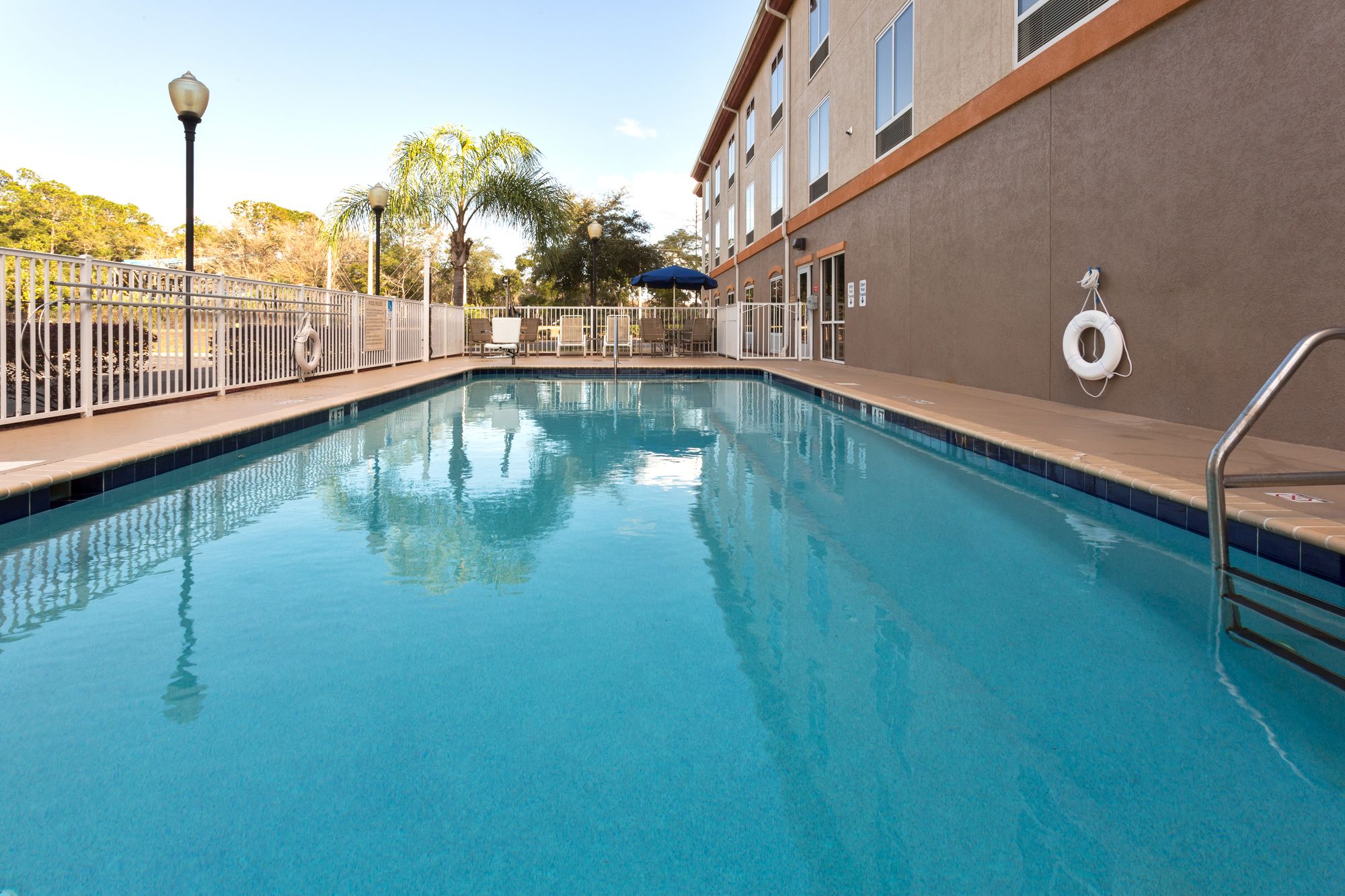 Holiday Inn Express Hotel & Suites Silver Springs - Ocala